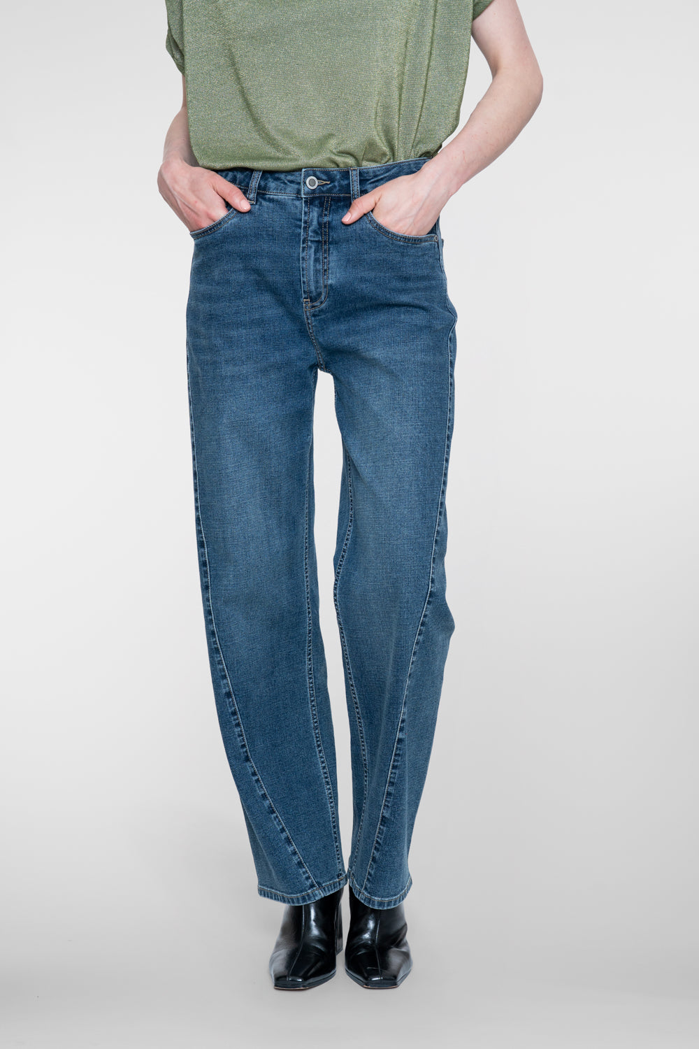 Geisha Barrel Jeans mit Ziernähten