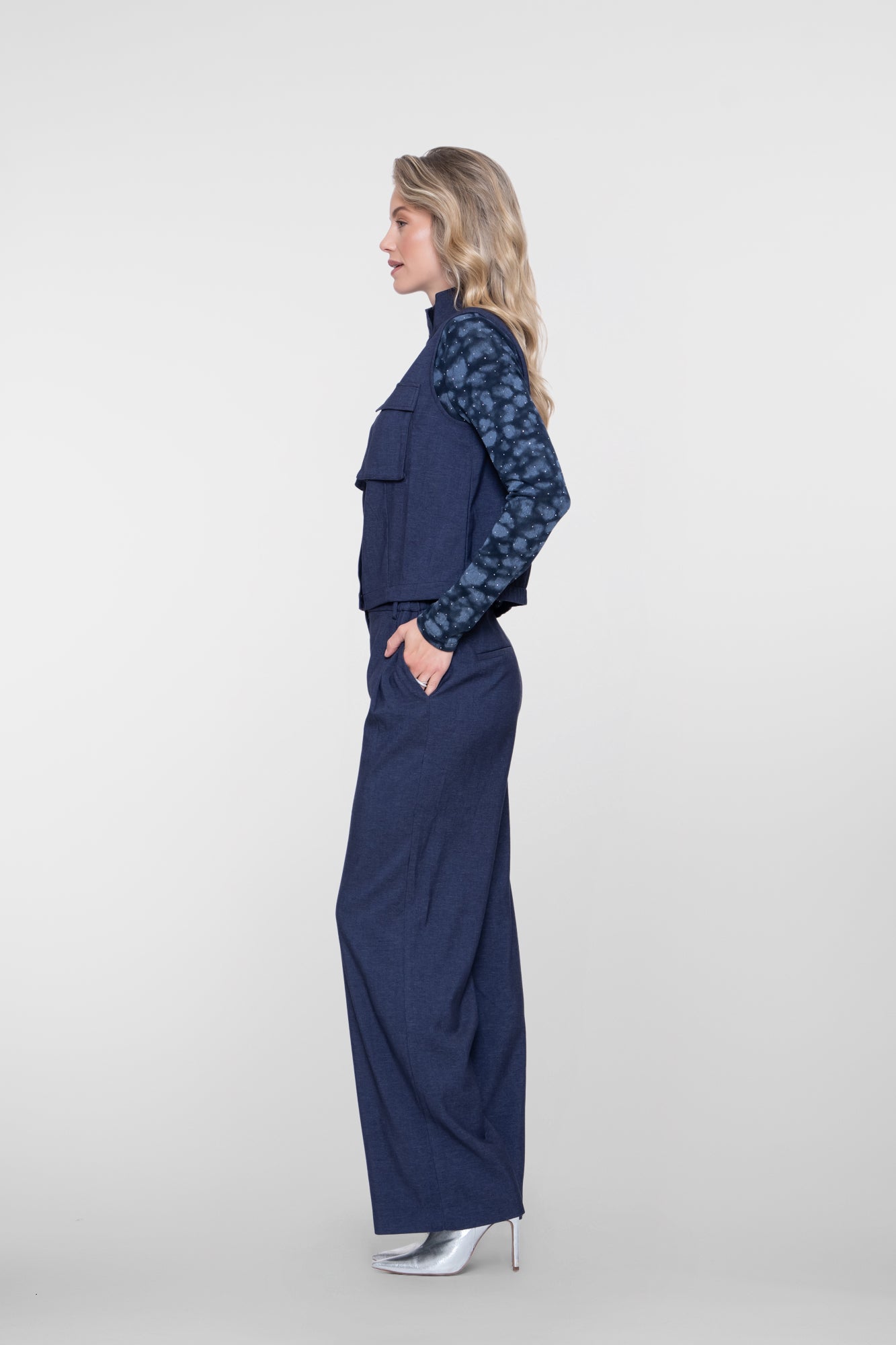 Geisha Pantalon mit ausgestelltem Bein