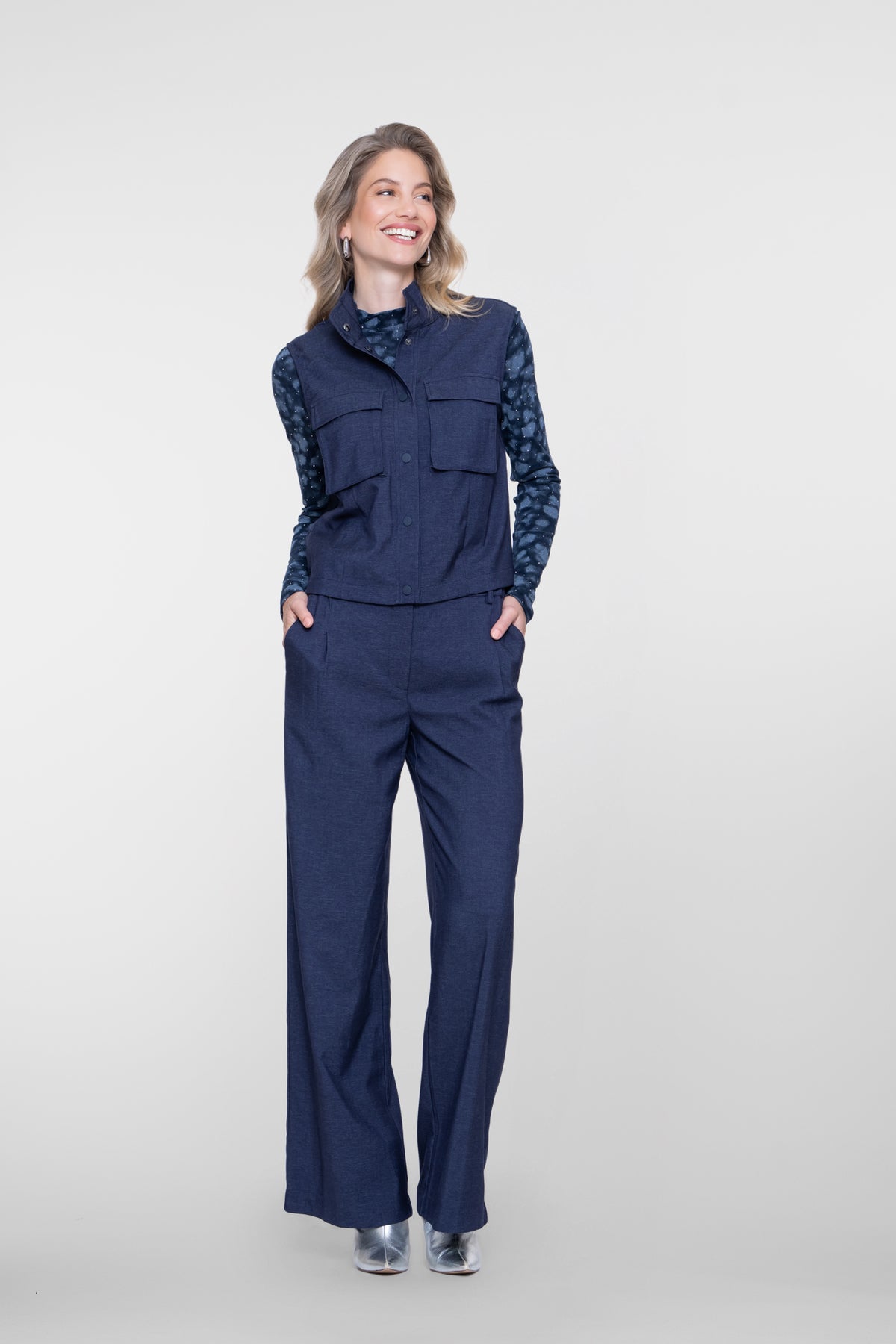 Geisha Pantalon mit ausgestelltem Bein – Shop de look
