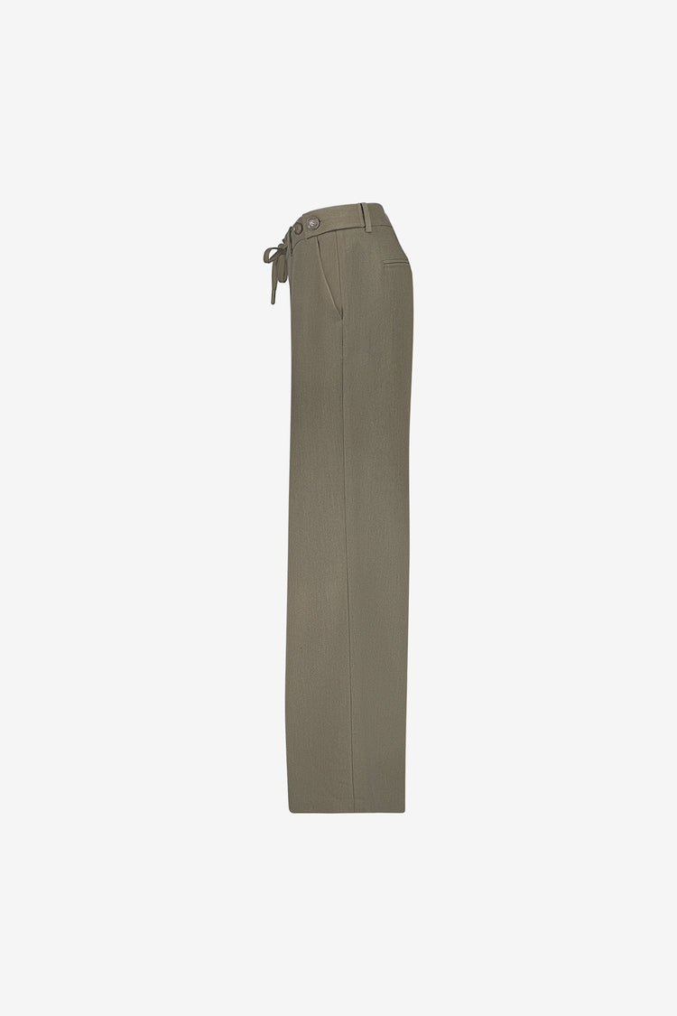 Geisha Pantalon mit Zierkordel und stilvollen Details