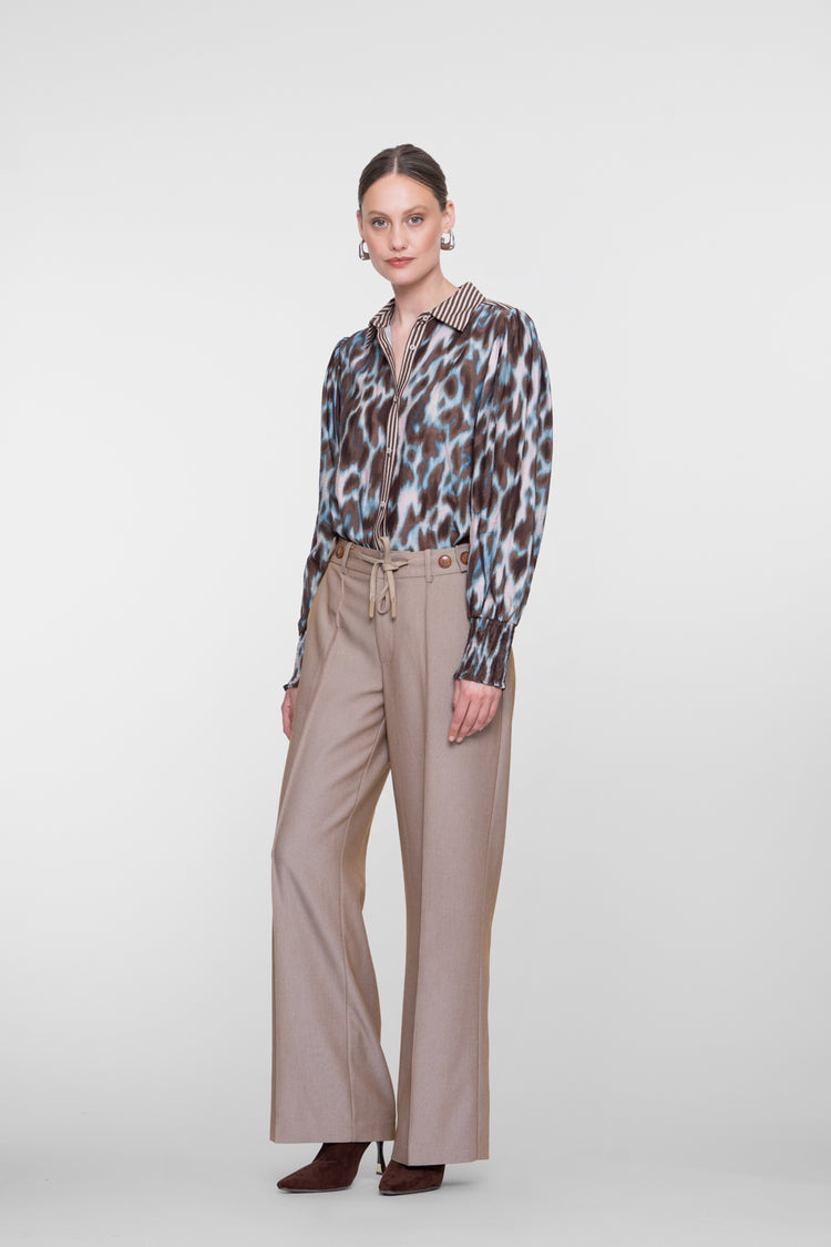 Geisha Wide Leg Pantalon mit Schleifenverschluss und bequemer Passform