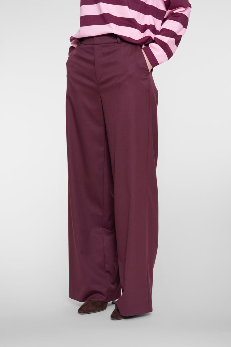 Geisha Burgundy Pantalon mit weitem Bein und hoher Taille