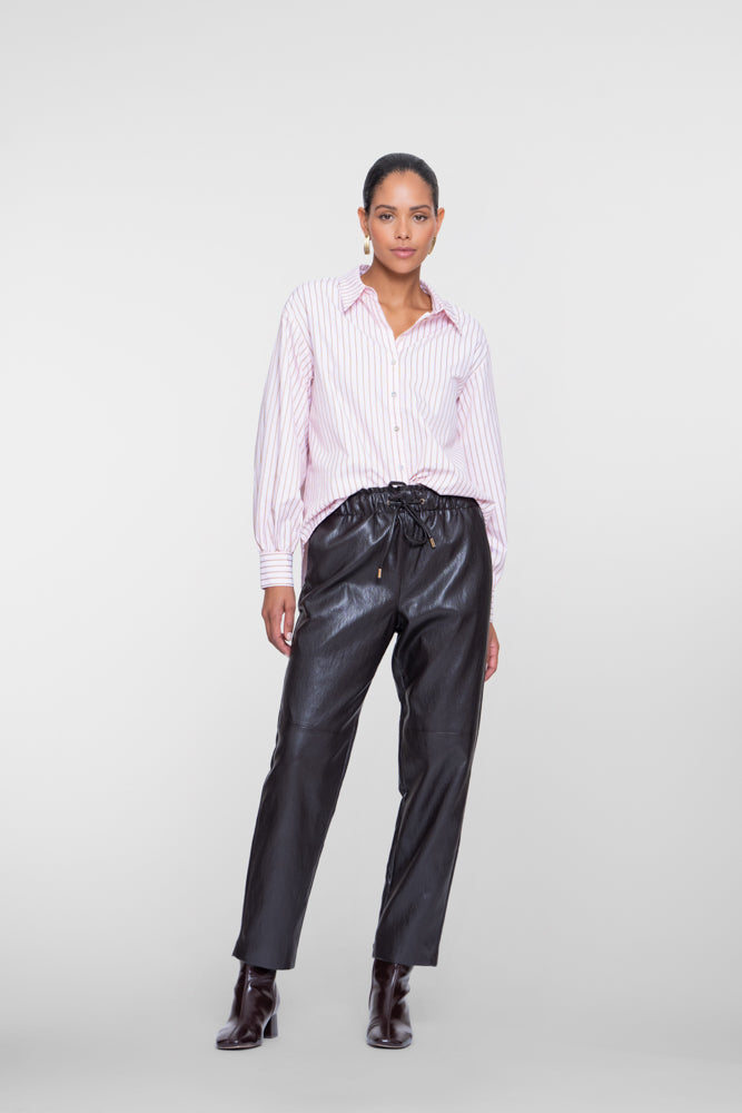 Geisha Tapered Hose aus Kunstleder mit elastischem Bund