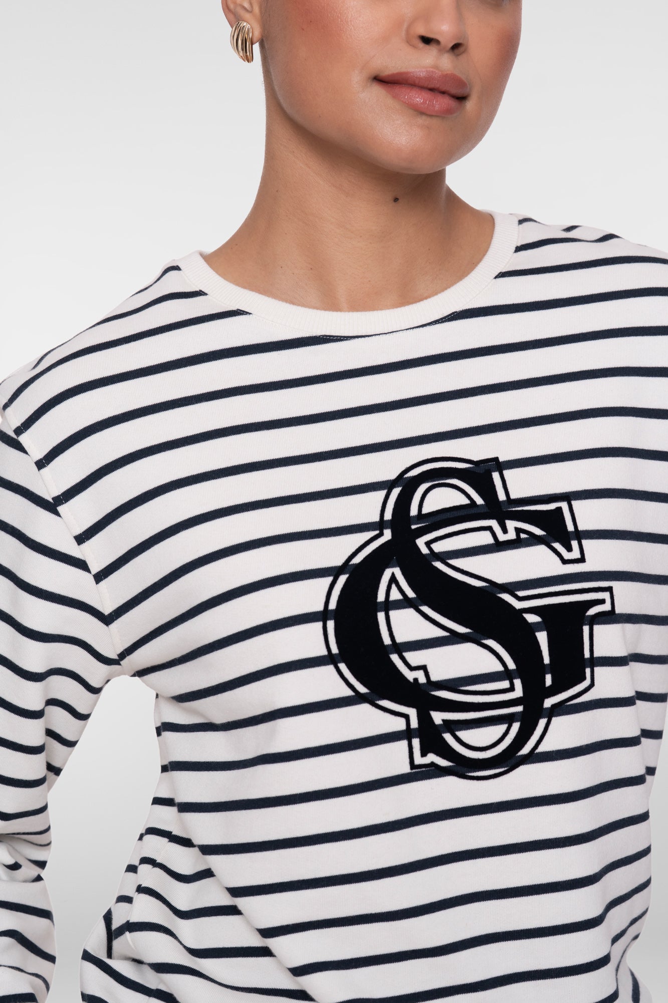 Geisha Sweatshirt mit Streifen und Logo