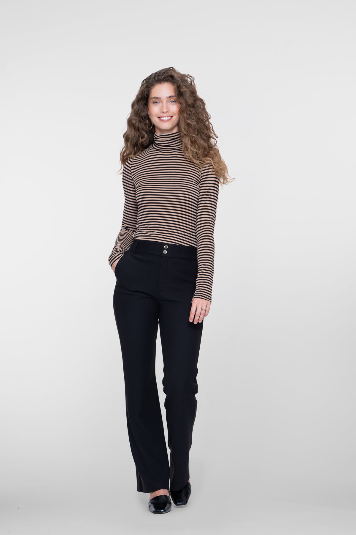 Geisha Rollkragen-Top mit Streifenmuster in Schwarz und Sand