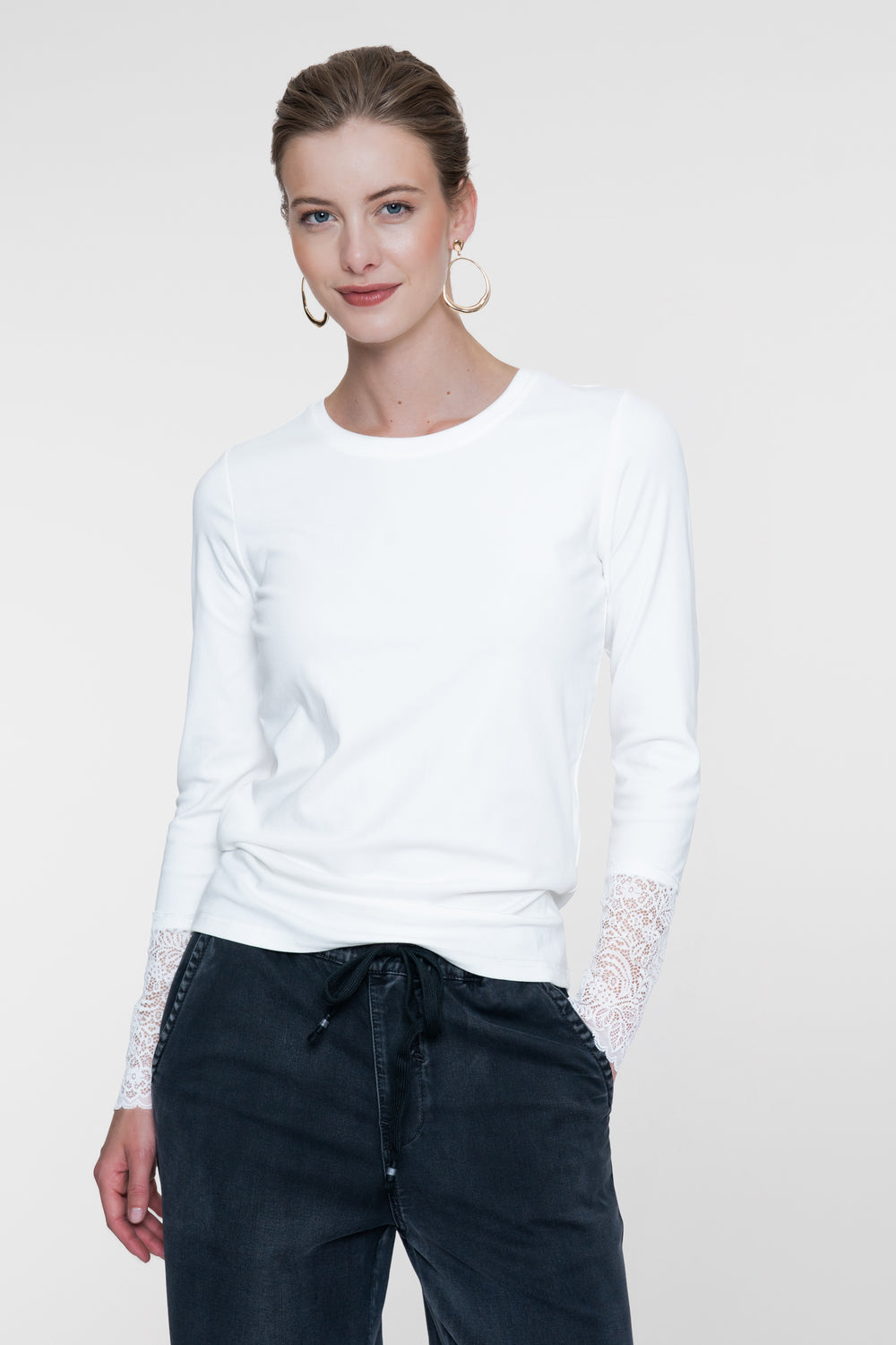 Geisha weißes T-Shirt mit Spitzendetail