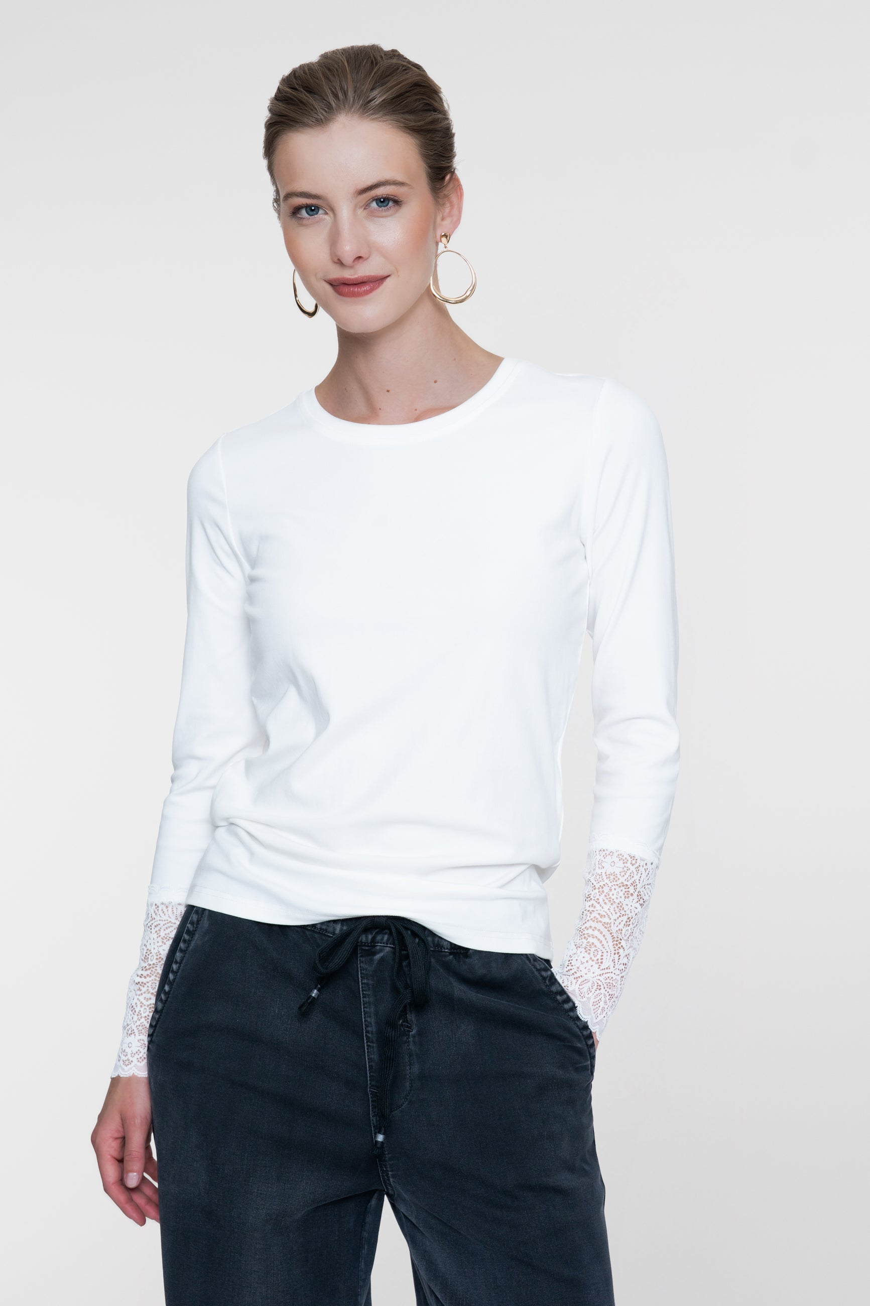Geisha weißes T-Shirt mit Spitzendetail
