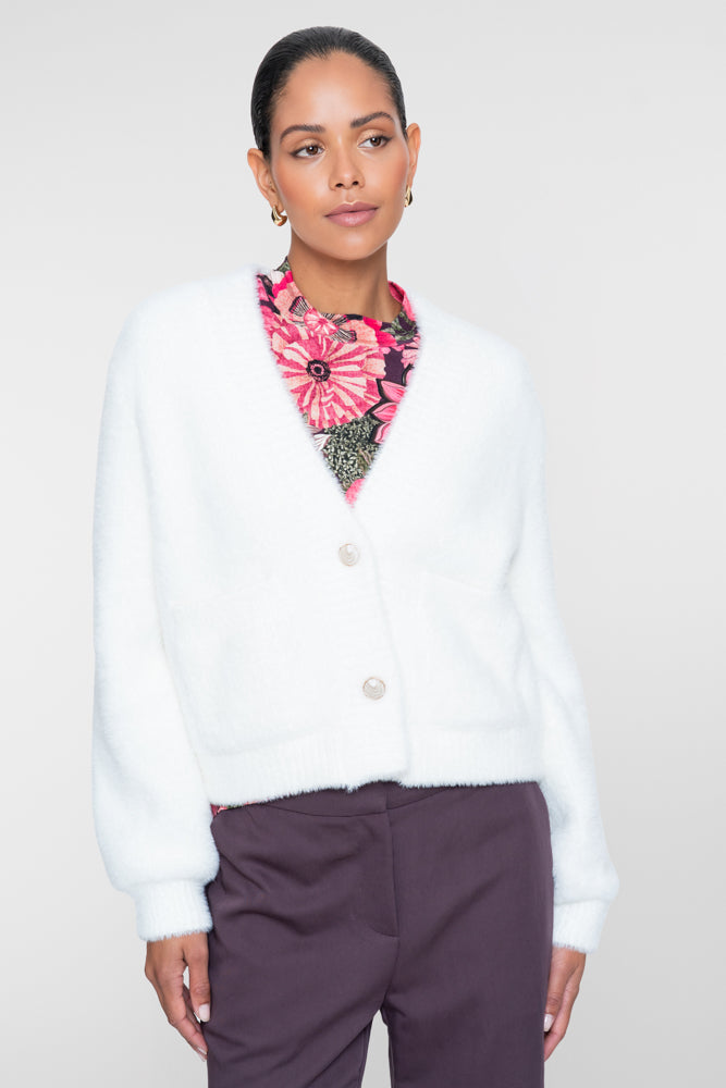 Geisha Damen Top mit Blumenprint, Smokdetail und Stehkragen – Shop de look