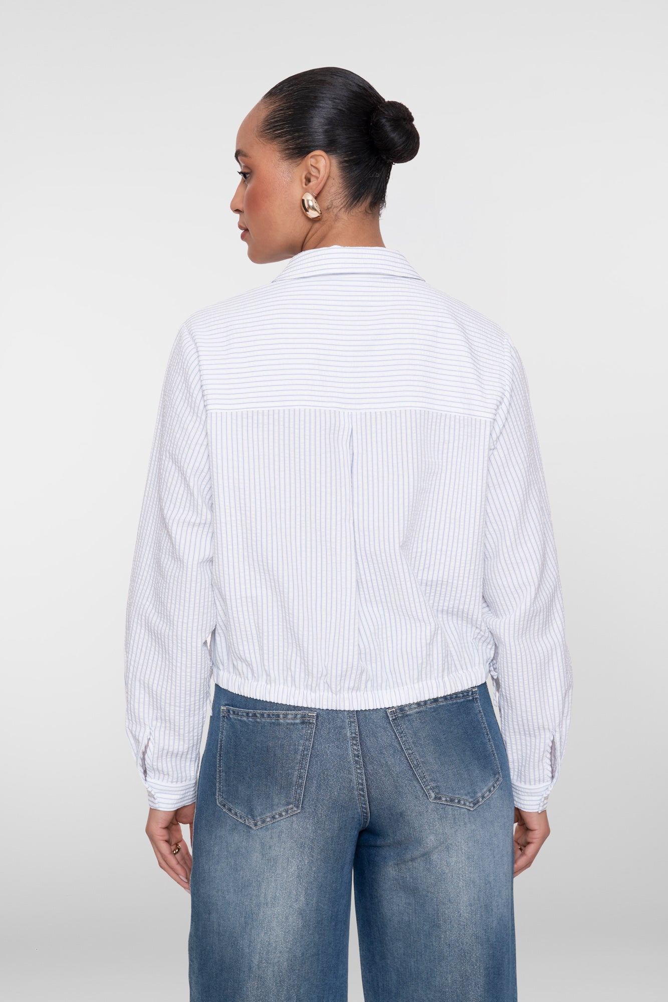 Geisha Bluse mit blauen und weißen Streifen