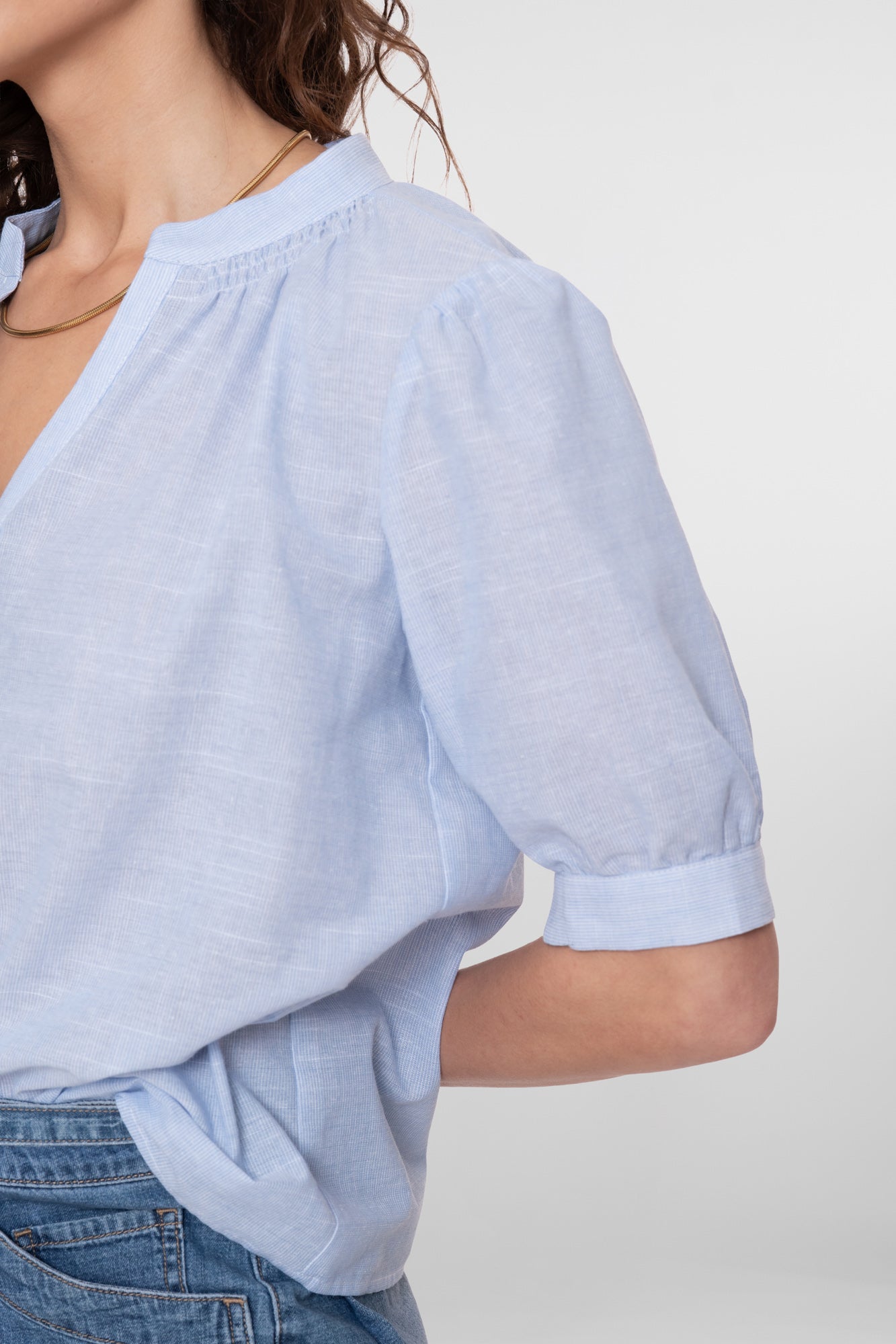 Geisha Bluse in Leinenoptik mit dezenten Puffärmeln