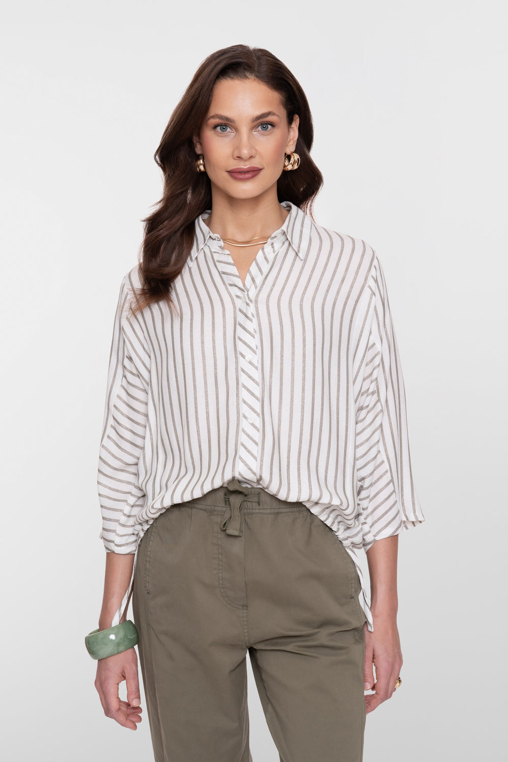 Geisha Damenbluse mit silbernen Streifen und Loose Fit