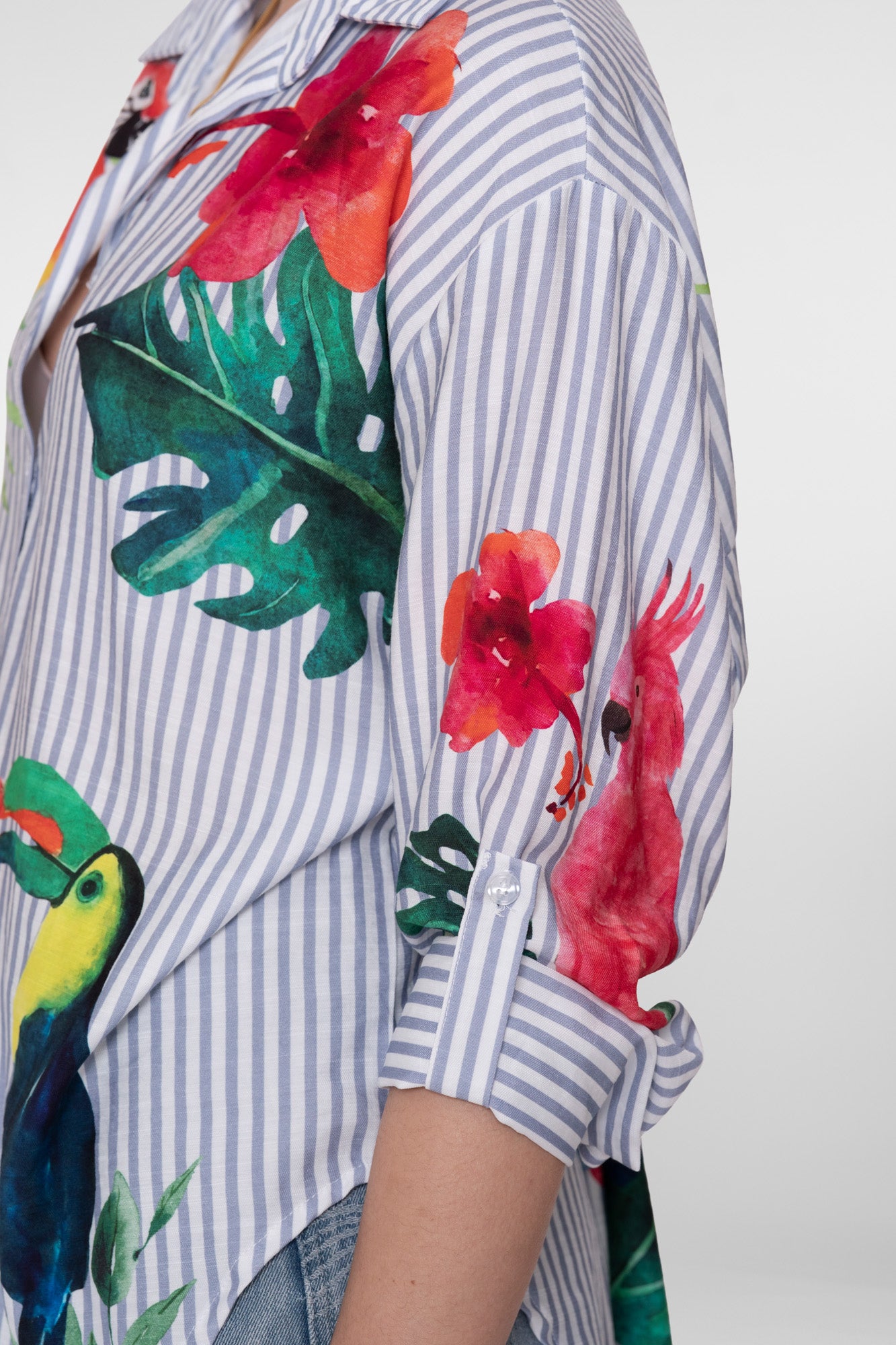 Geisha Bluse mit tropischem Print