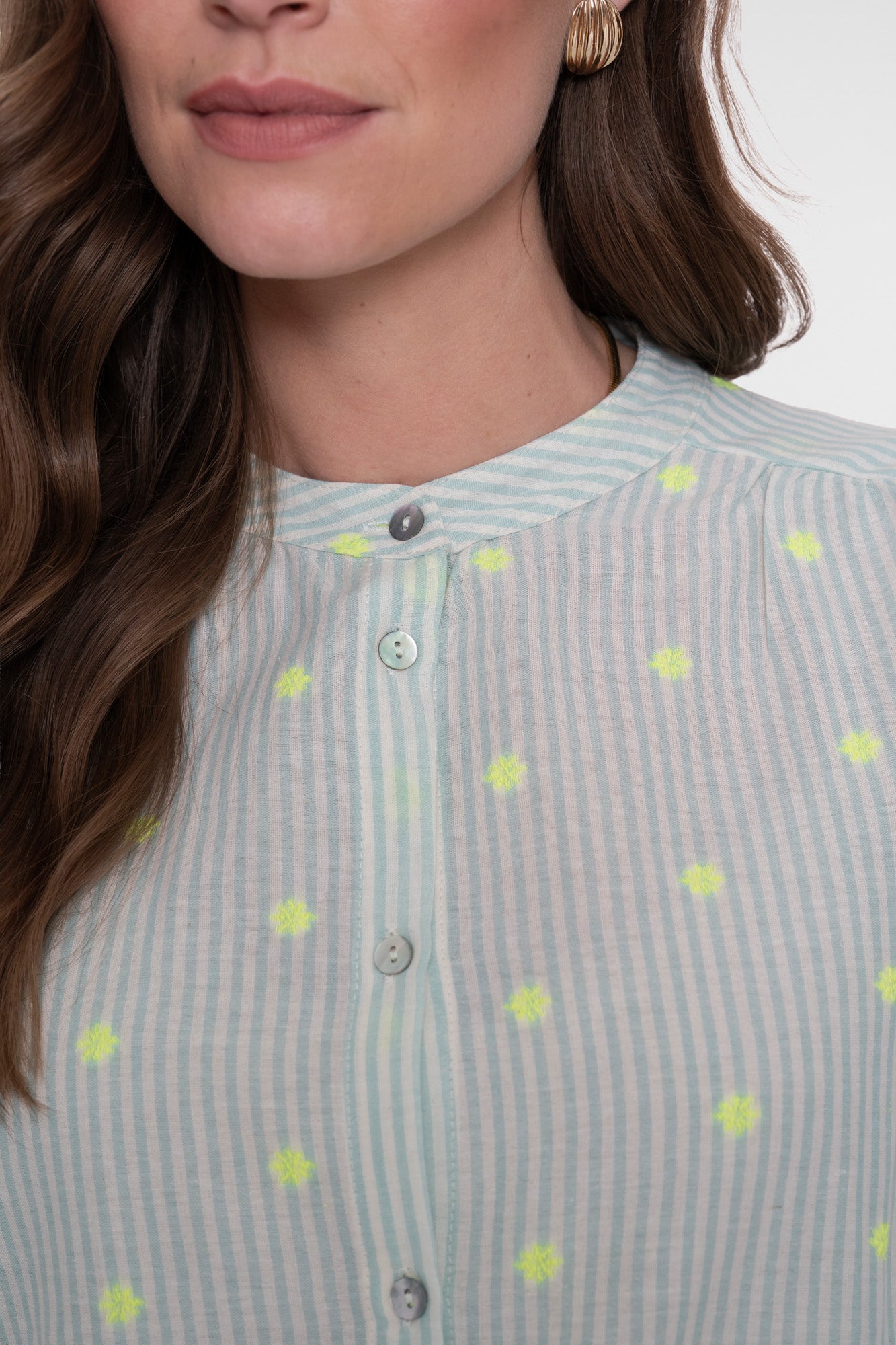 Geisha Bluse in Aqua Mint mit Stickerei