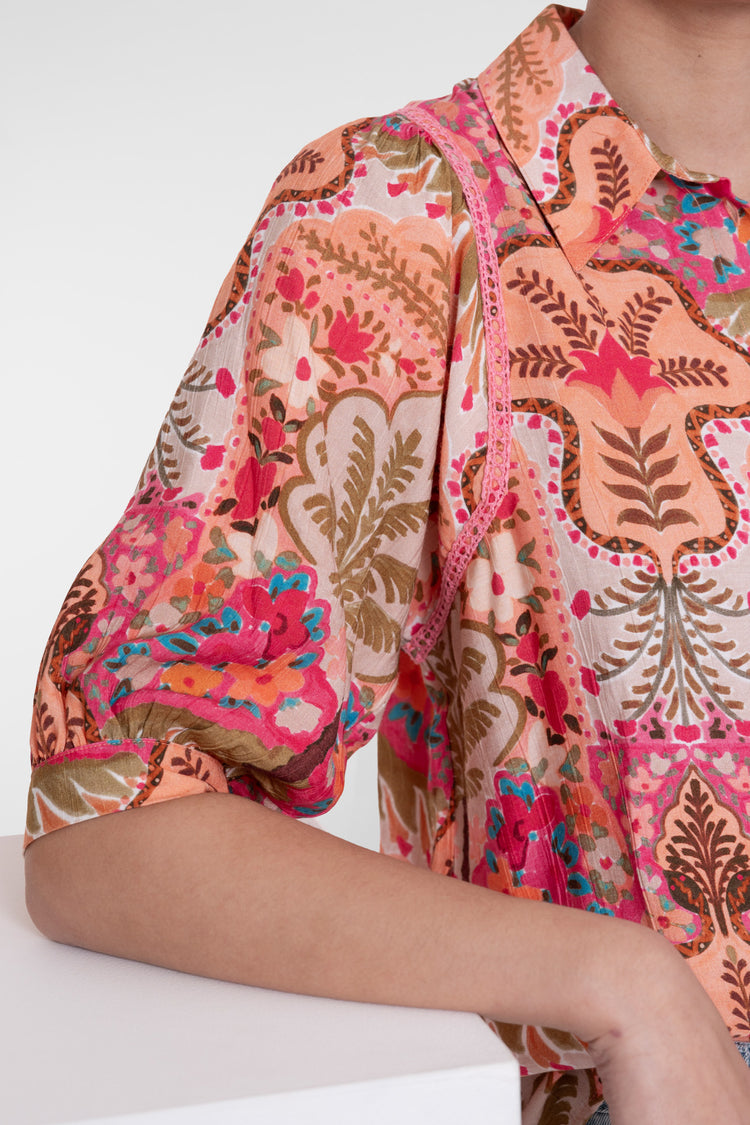 Geisha Bluse mit farbenfrohem Paisley