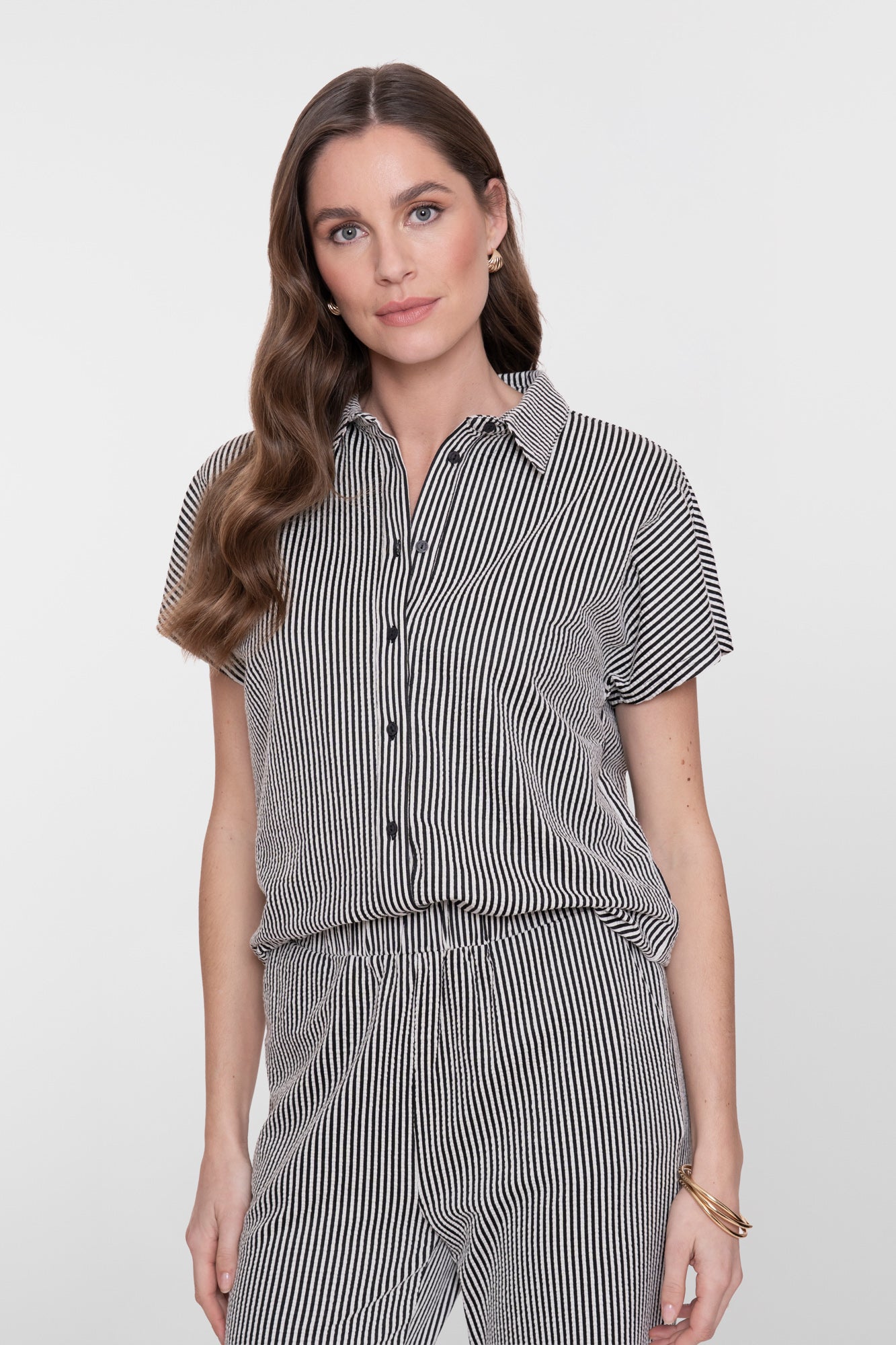 Geisha Bluse mit Streifen und kurzen Ärmeln