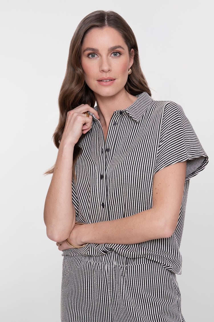 Geisha Bluse mit Streifen und kurzen Ärmeln