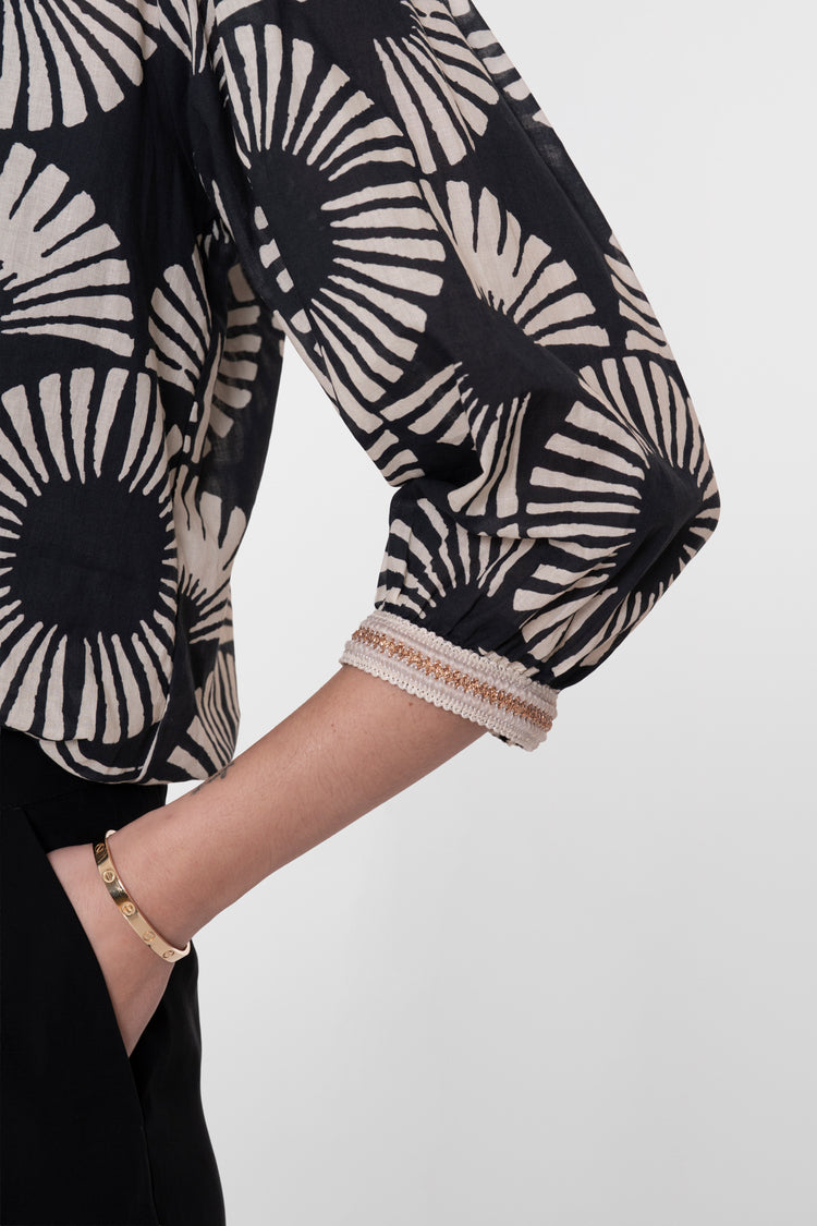 Geisha Bluse mit Fächerprint