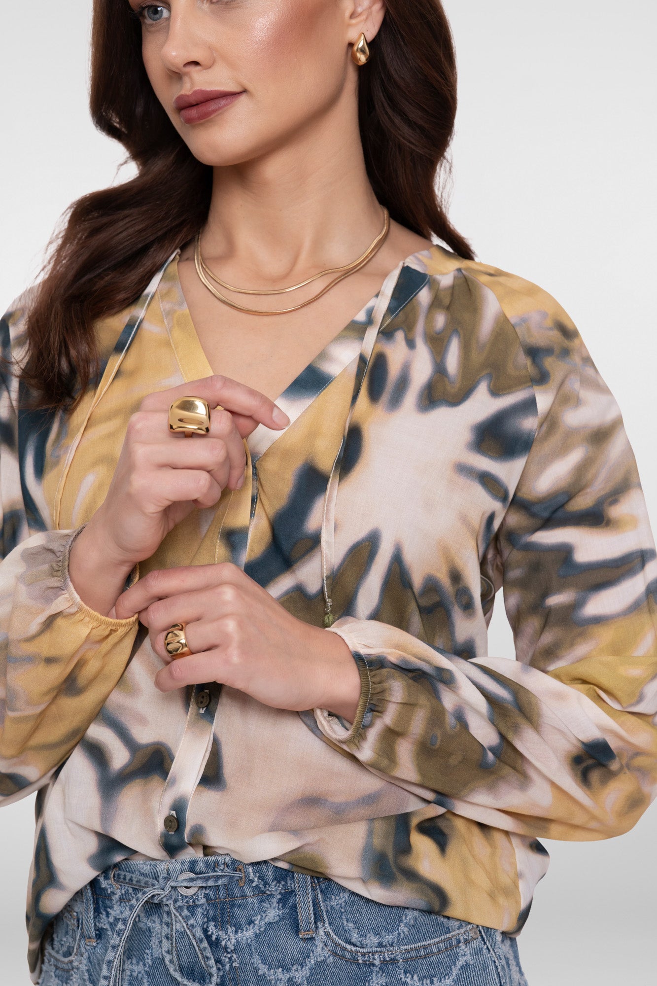 Geisha Bluse mit abstraktem Print und V-Ausschnitt