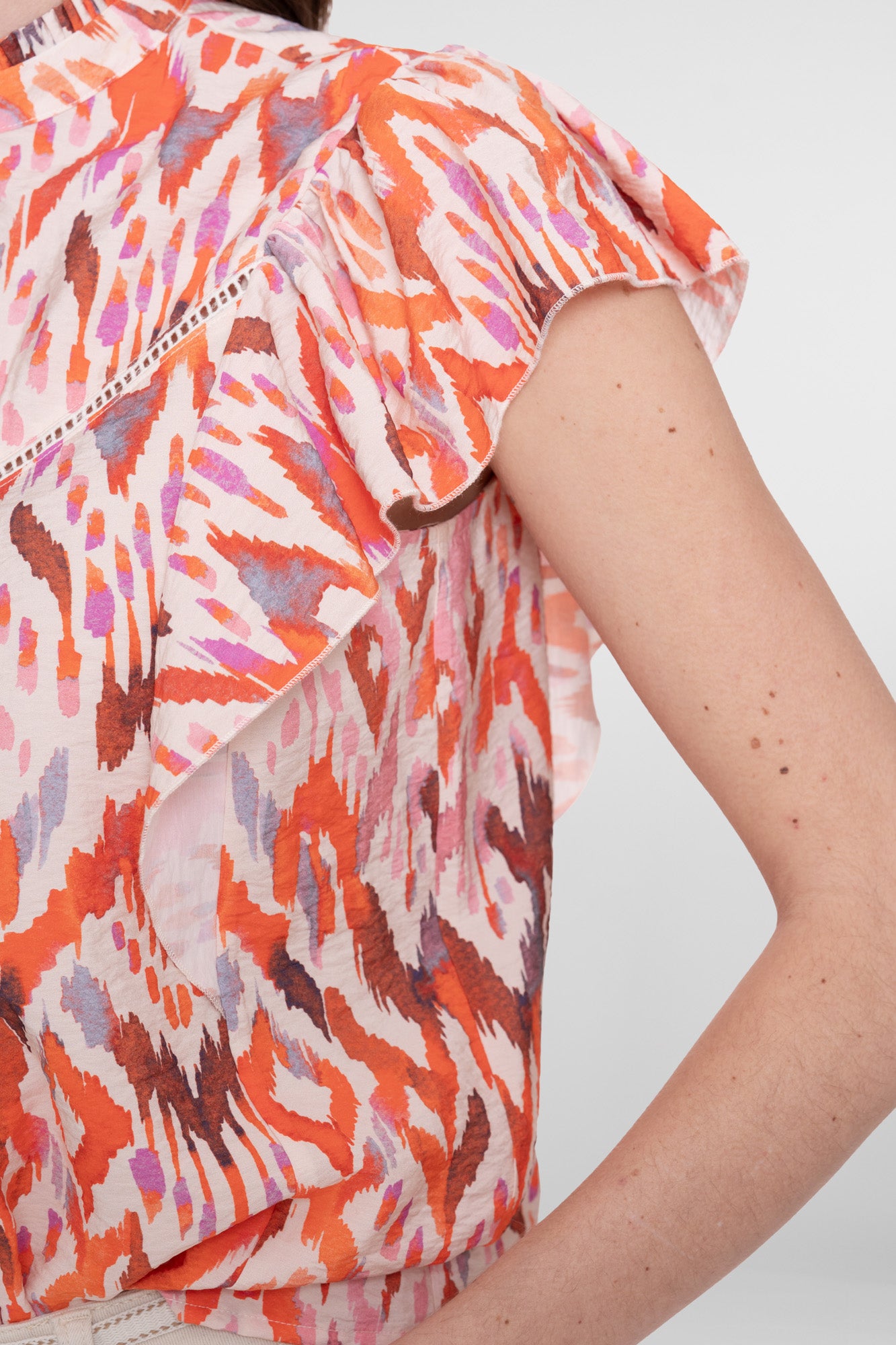 Geisha Oranges Top mit Volantärmeln