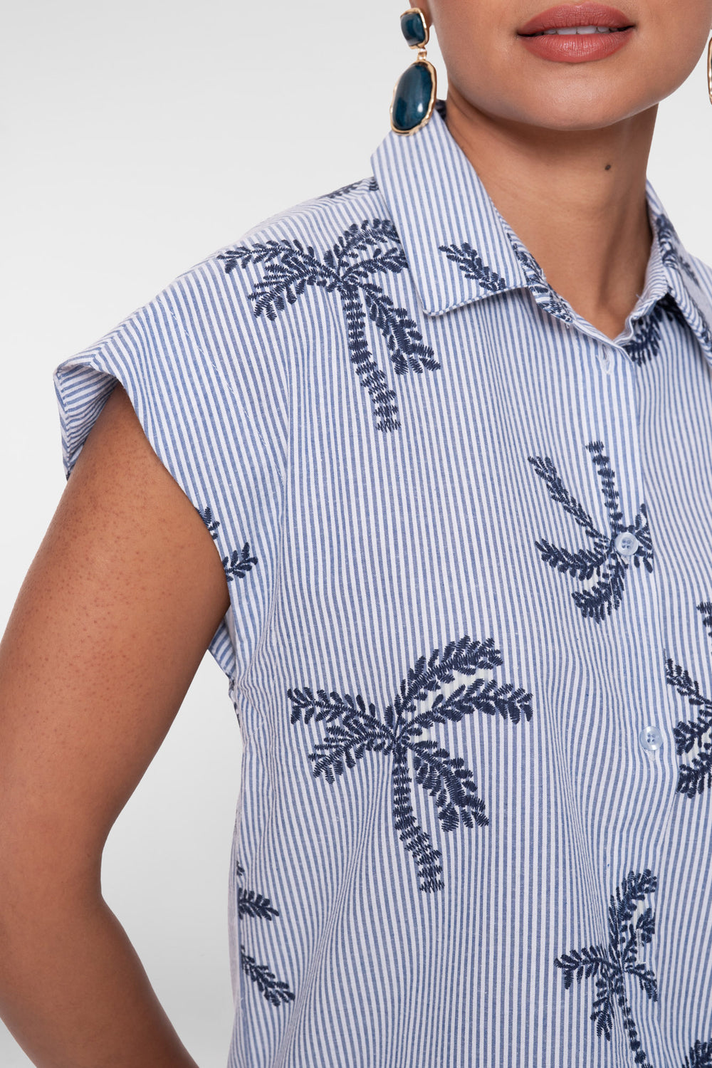 Geisha Blusen Kombiset mit gesticktem Palmenprint