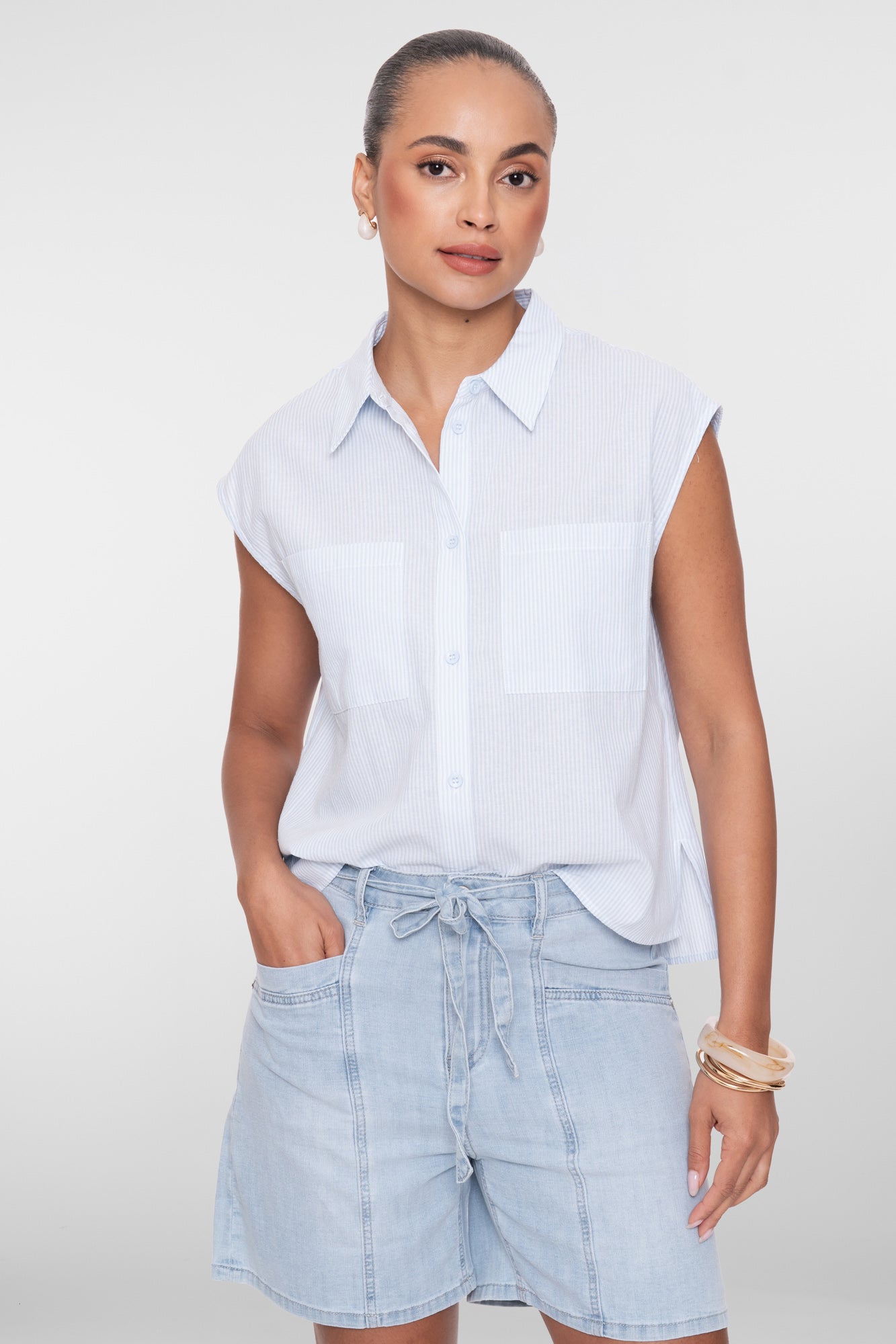 Geisha dames blouse lichtblauw streep