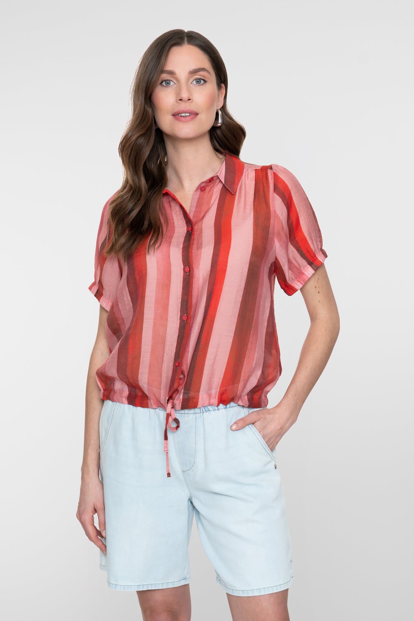 Geisha Bluse mit Streifenmuster und Schleifendetail in der Taille