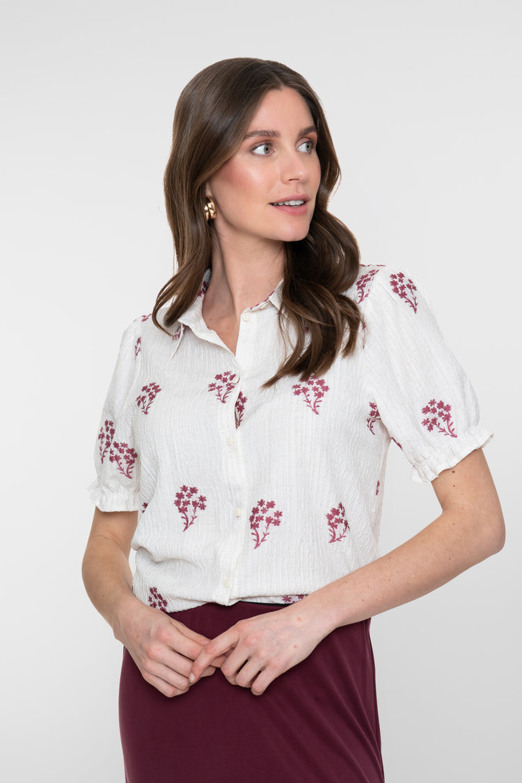 Geisha Bluse mit Blumenstickerei und Rüschendetail