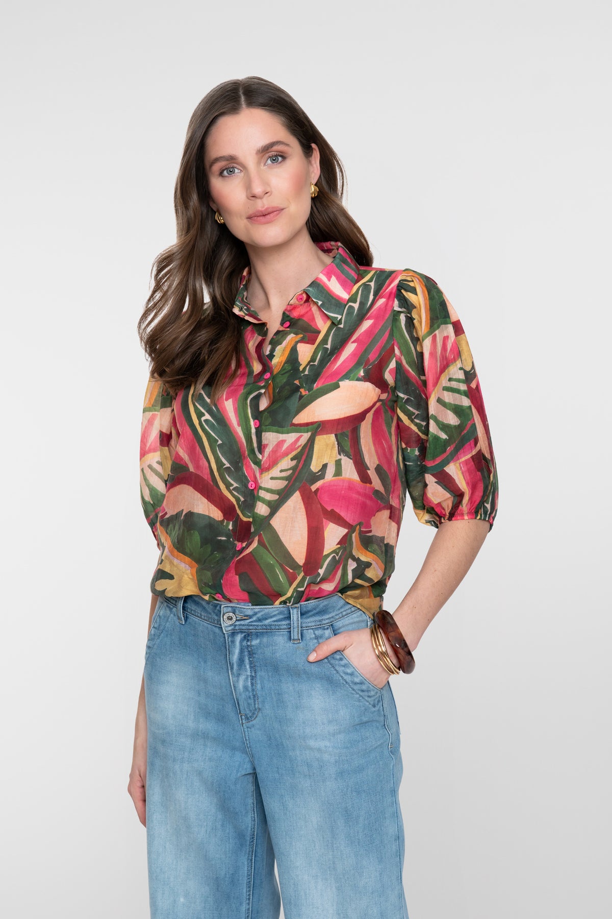 Geisha Bluse mit farbenfrohem Print und halblangen Ärmeln – Shop de look