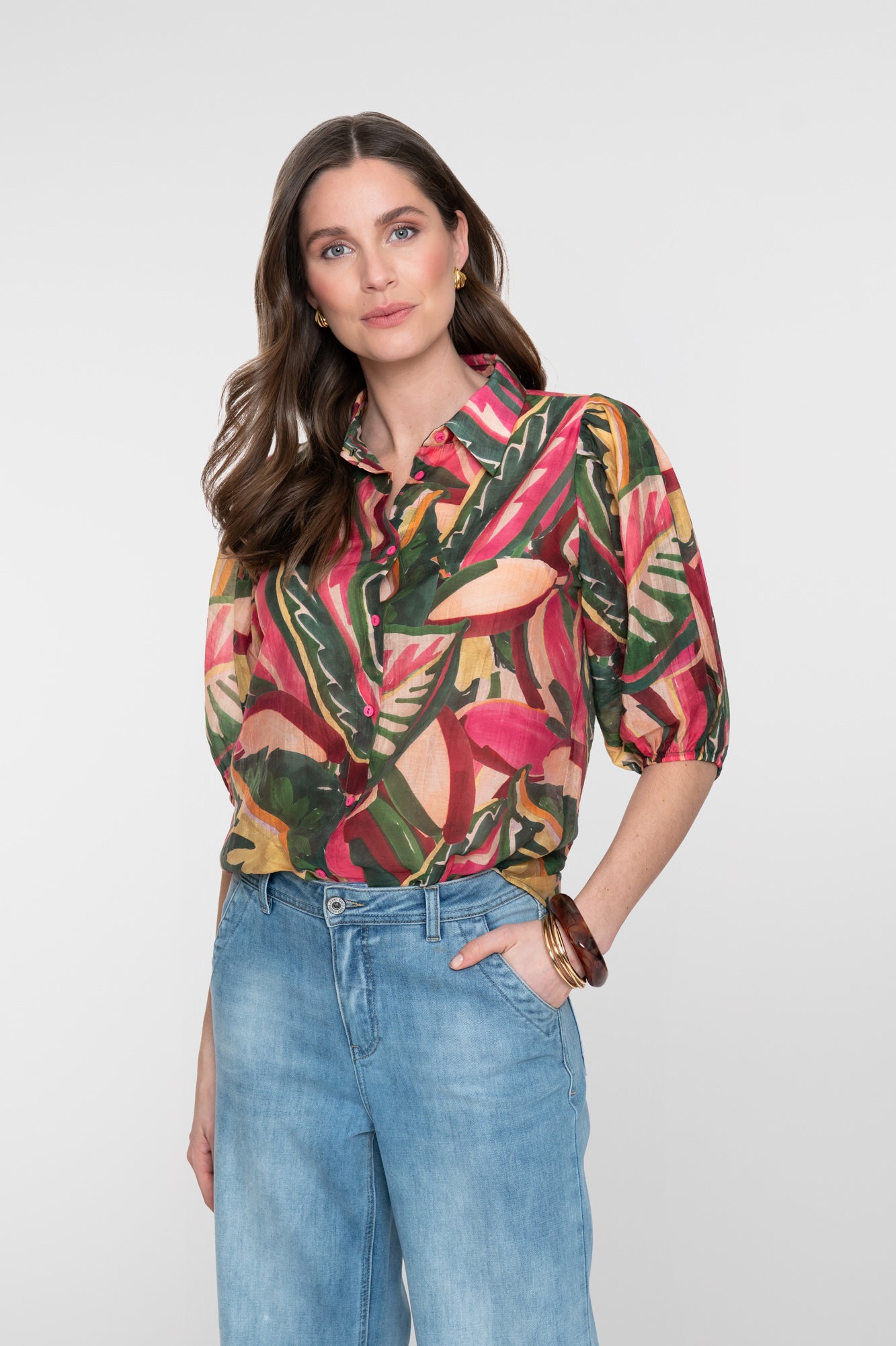 Geisha Bluse mit farbenfrohem Print und halblangen Ärmeln