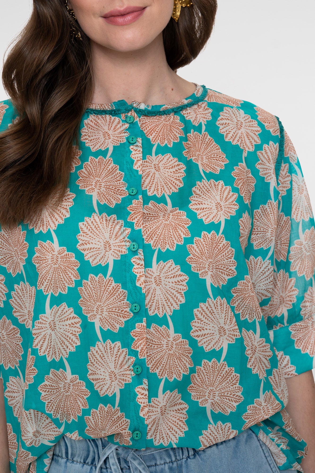 Geisha Aqua-Bluse mit elegantem Blumenprint