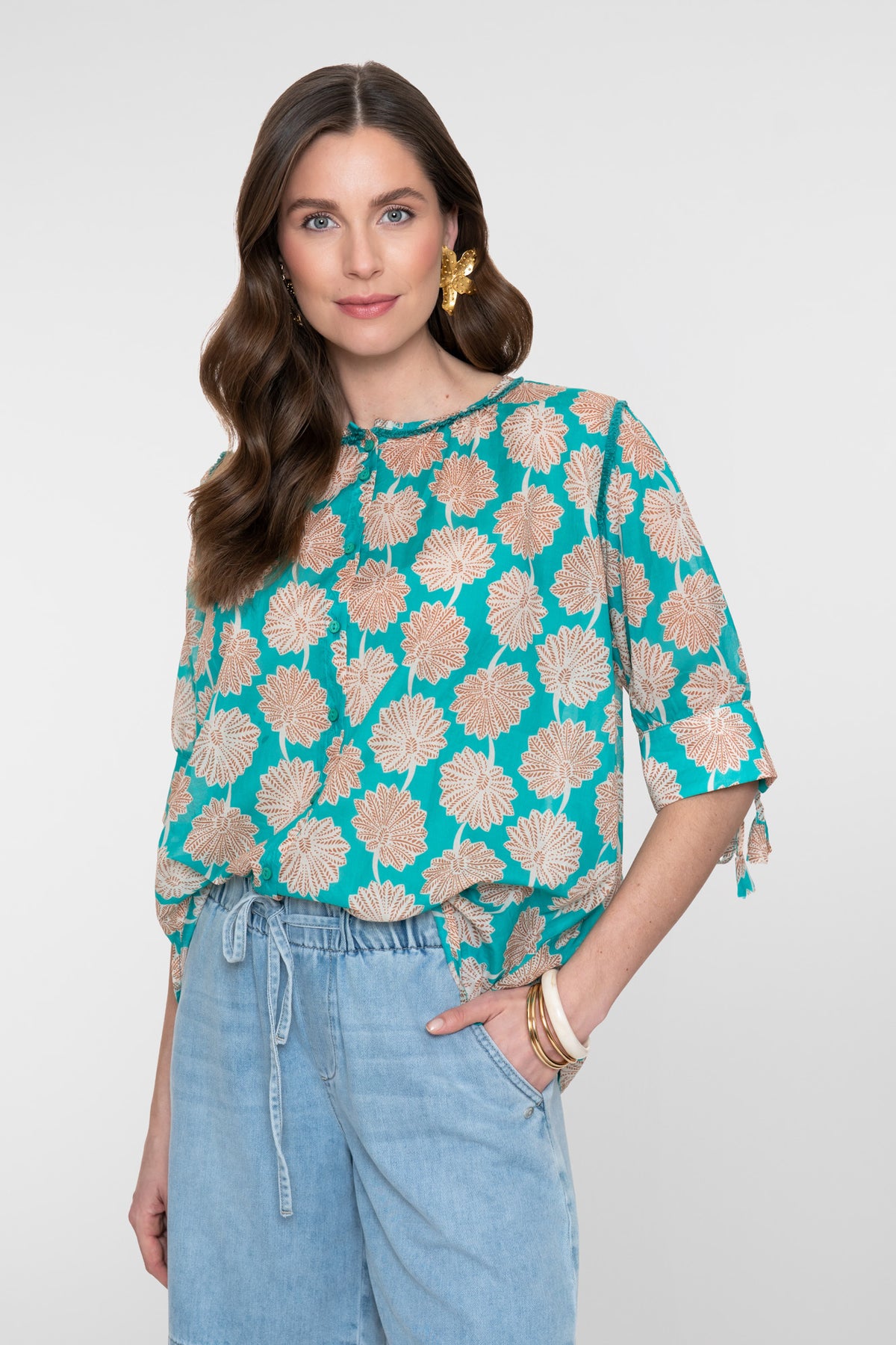 Geisha Aqua-Bluse mit elegantem Blumenprint – Shop de look