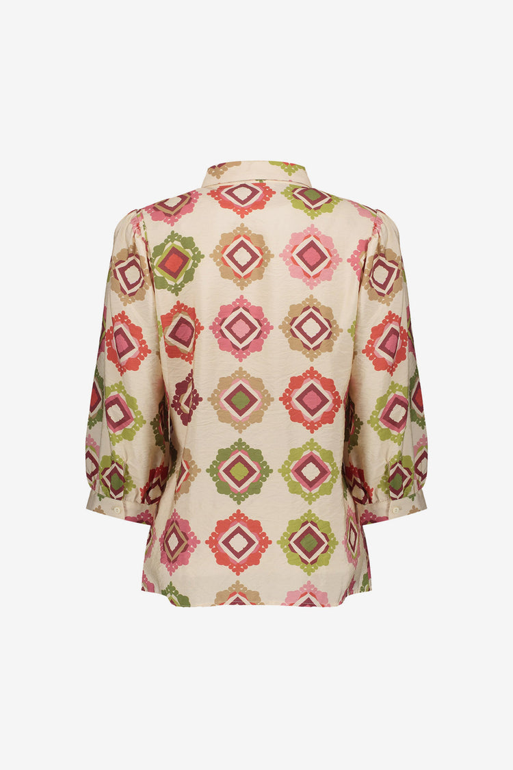 Geisha Bluse mit grafischem Print in Sand- und Rottönen