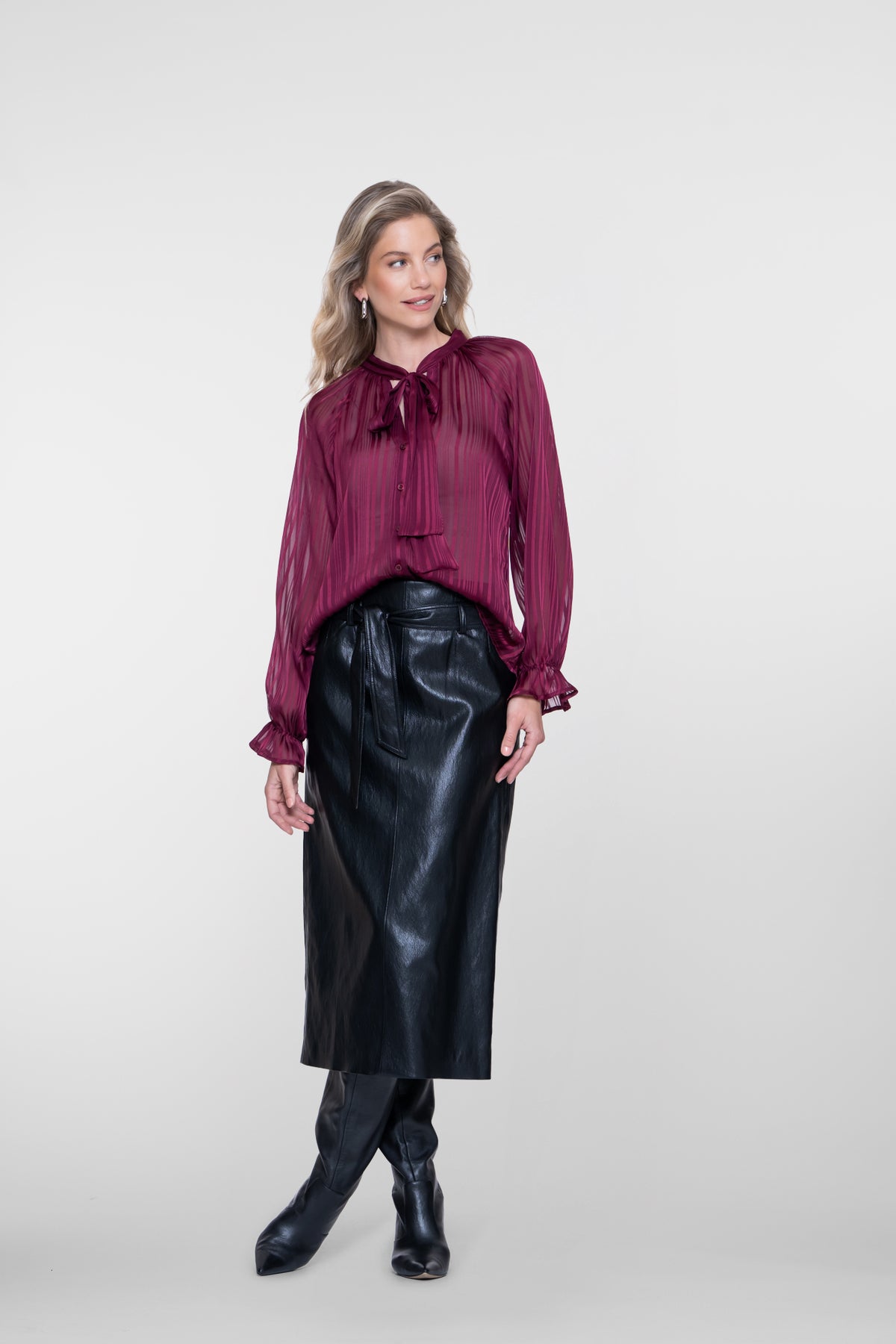 Geisha semitransparente Bluse mit Schleifendetail und eingewebten Streifen