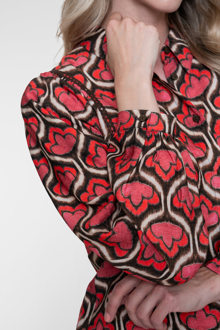 Geisha Bluse mit Retroprint und langen Ärmeln