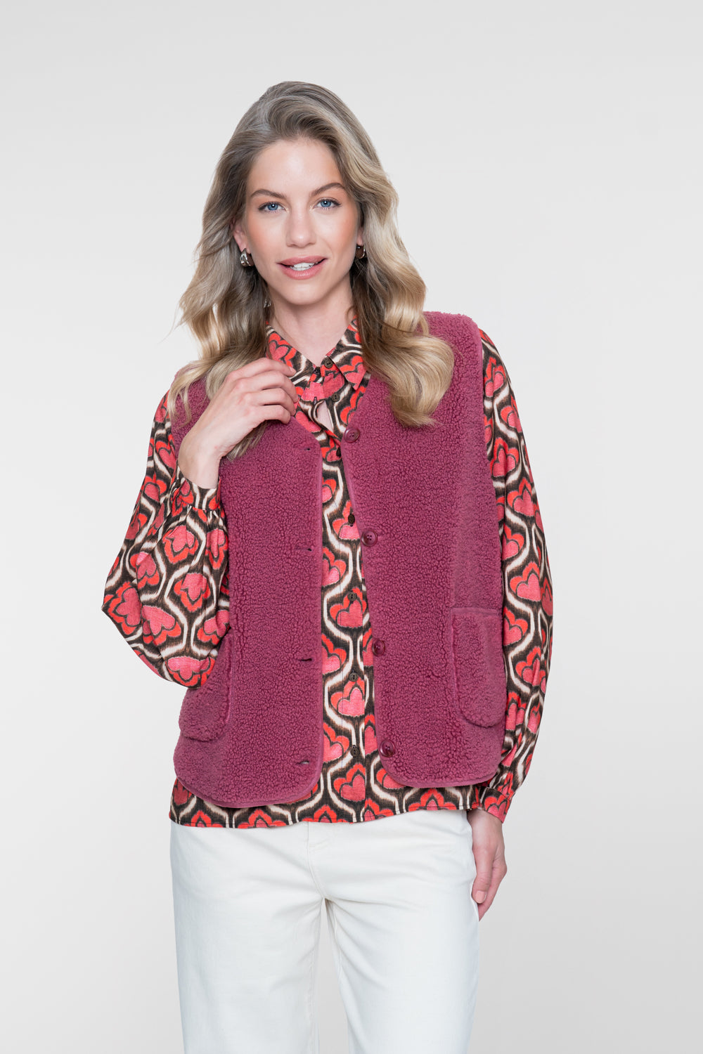 Geisha Bluse mit Retroprint und langen Ärmeln