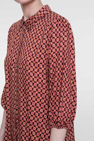 Geisha Viskosebluse mit grafischem Print und klassischem Kragen