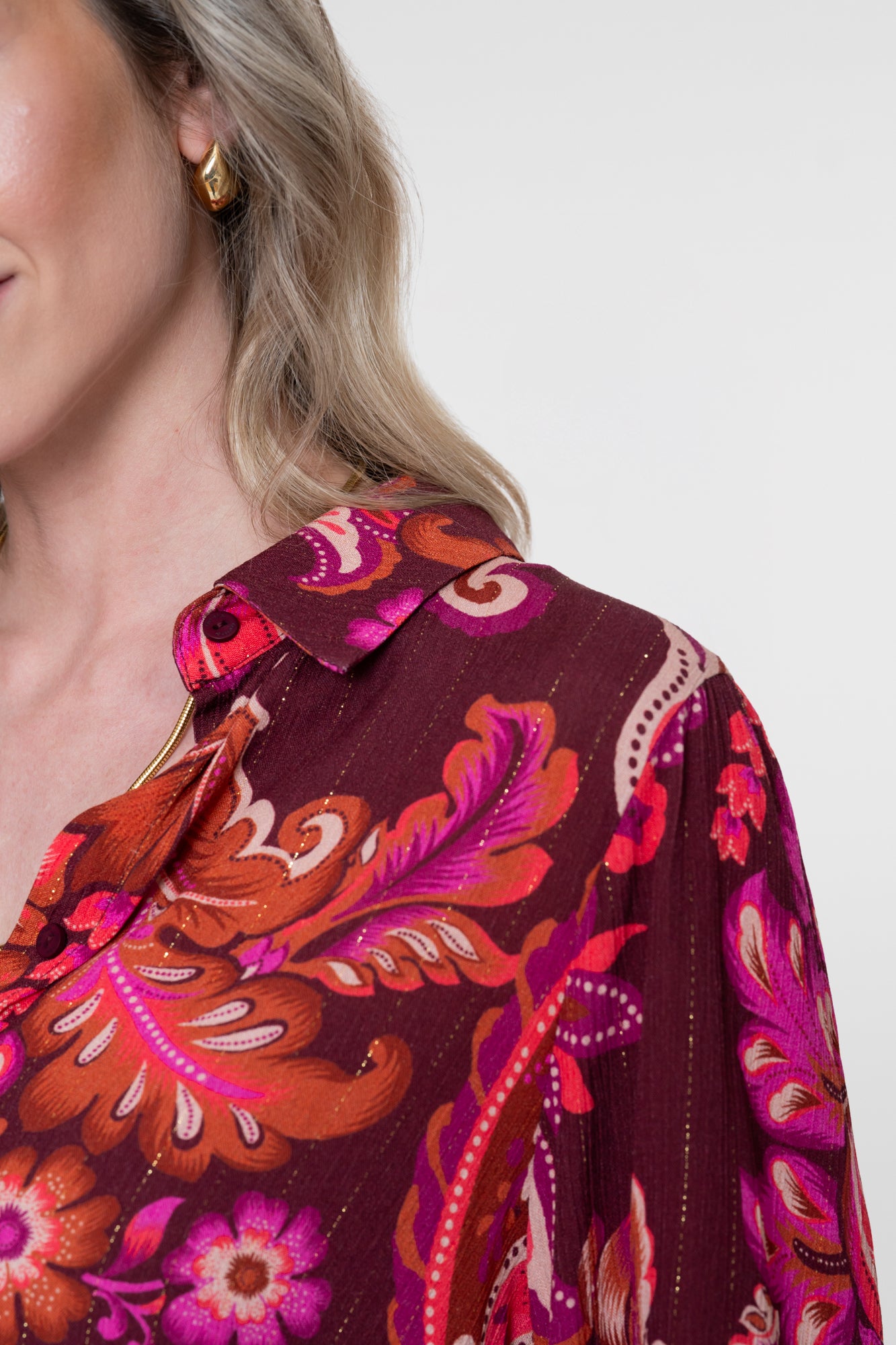 Geisha Bluse mit Paisleyprint und Lurexdetails