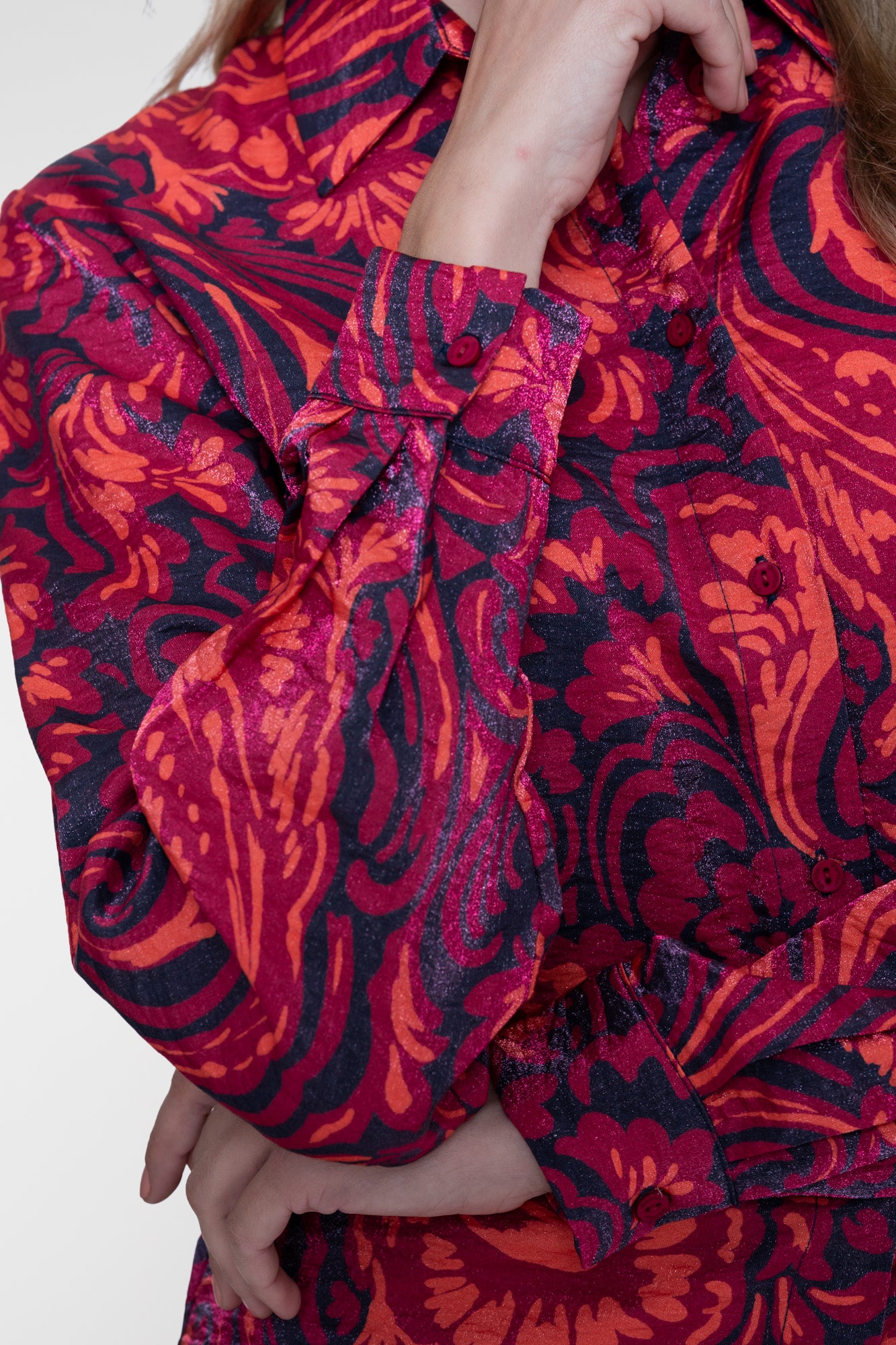 Geisha Bluse mit dekorativem Print und Glanz