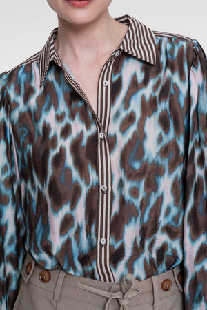 Geisha Bluse mit Animalprint und gestreiften Details