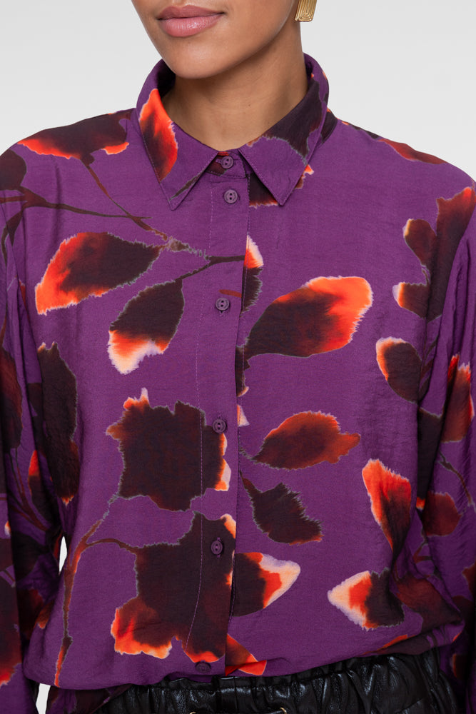 Geisha lilafarbene Bluse mit abstraktem Blumenprint