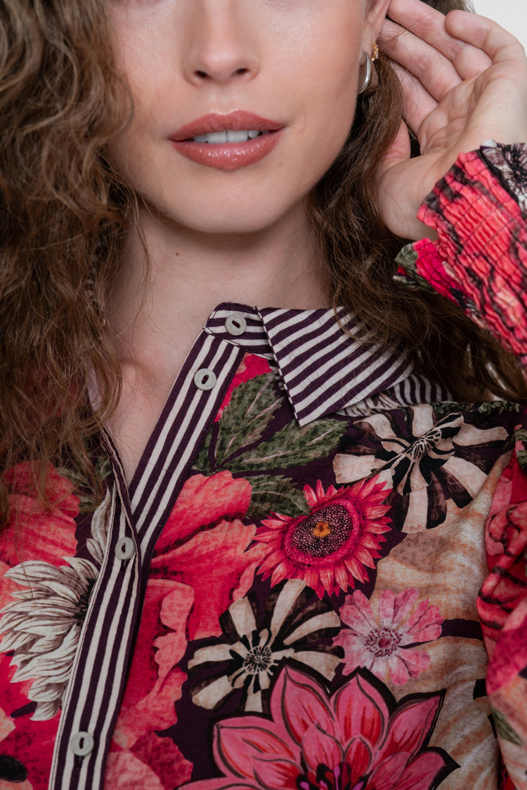 Geisha Damen Bluse mit Blumenmuster und kontrastierenden Details