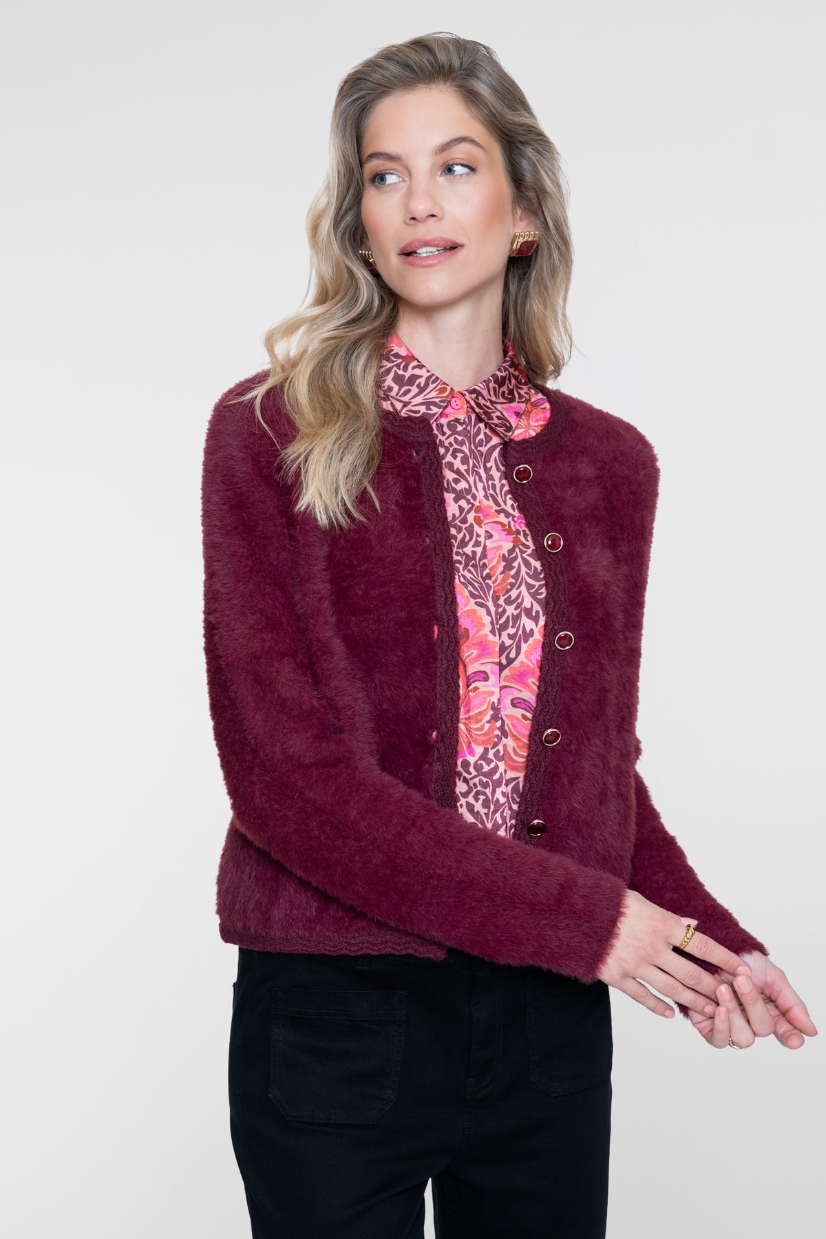 Geisha flauschige Strickjacke mit Zierknöpfen