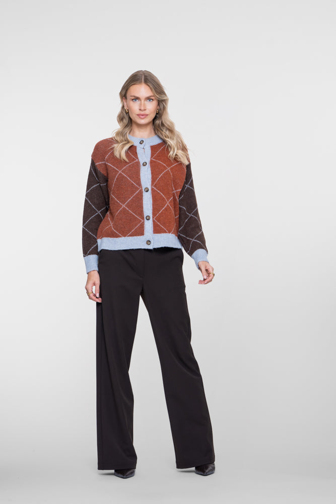 Geisha-Strickjacke mit Karomuster und farblich abgesetzten Bereichen – Shop de look