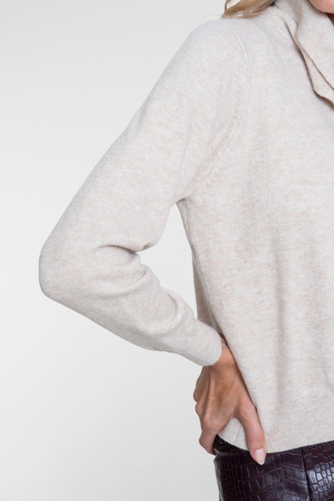 Geisha Pullover mit abnehmbarem Schal-Detail in Sandfarbe