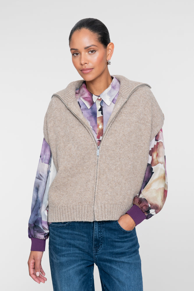Geisha Strickjacke mit hohem Kragen und Reißverschluss