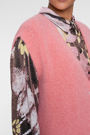 Geisha gestrickte Damenweste mit V-Ausschnitt und Knöpfen
