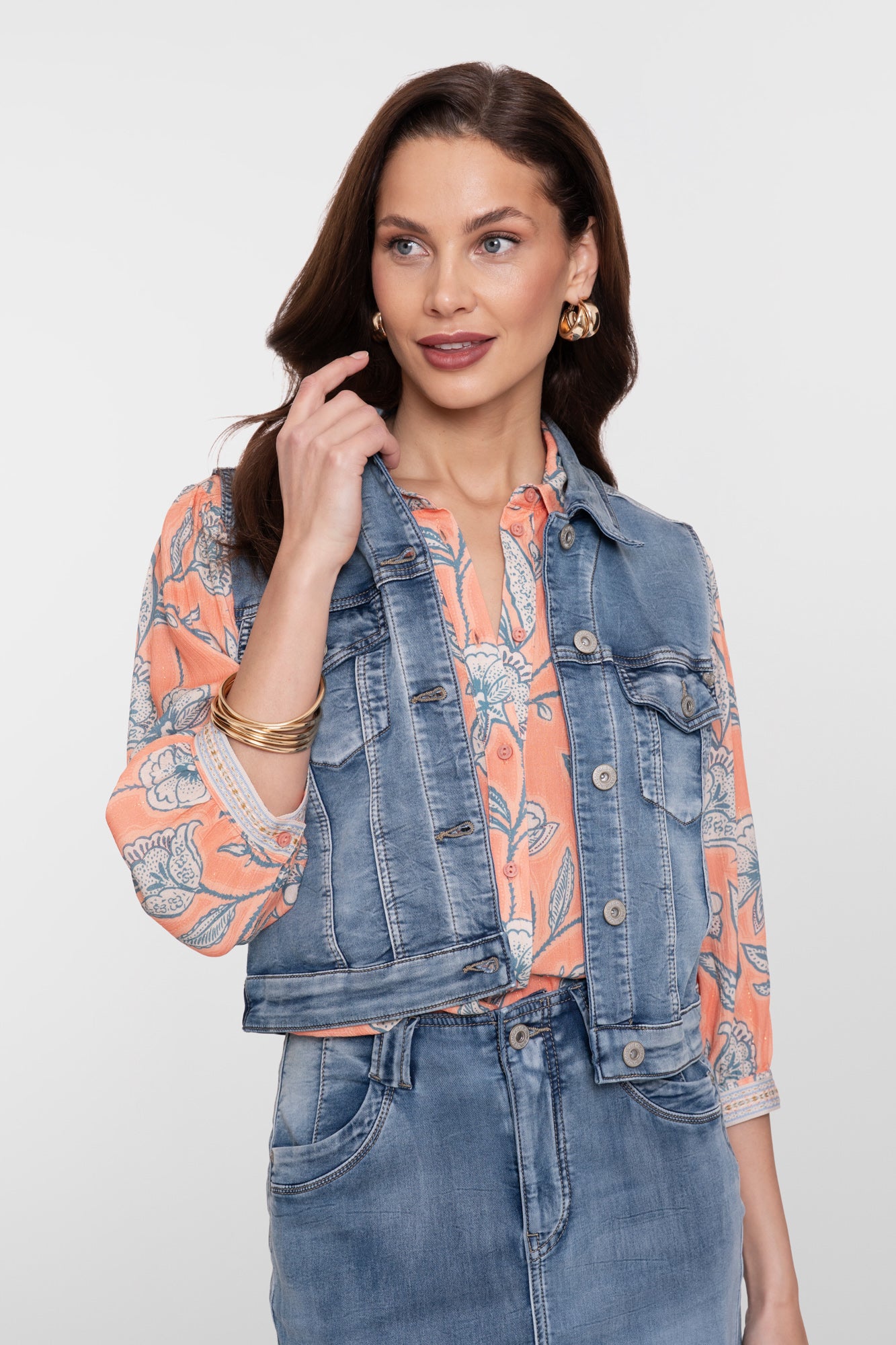 Geisha Denimweste mit Kragen und Knopfverschluss