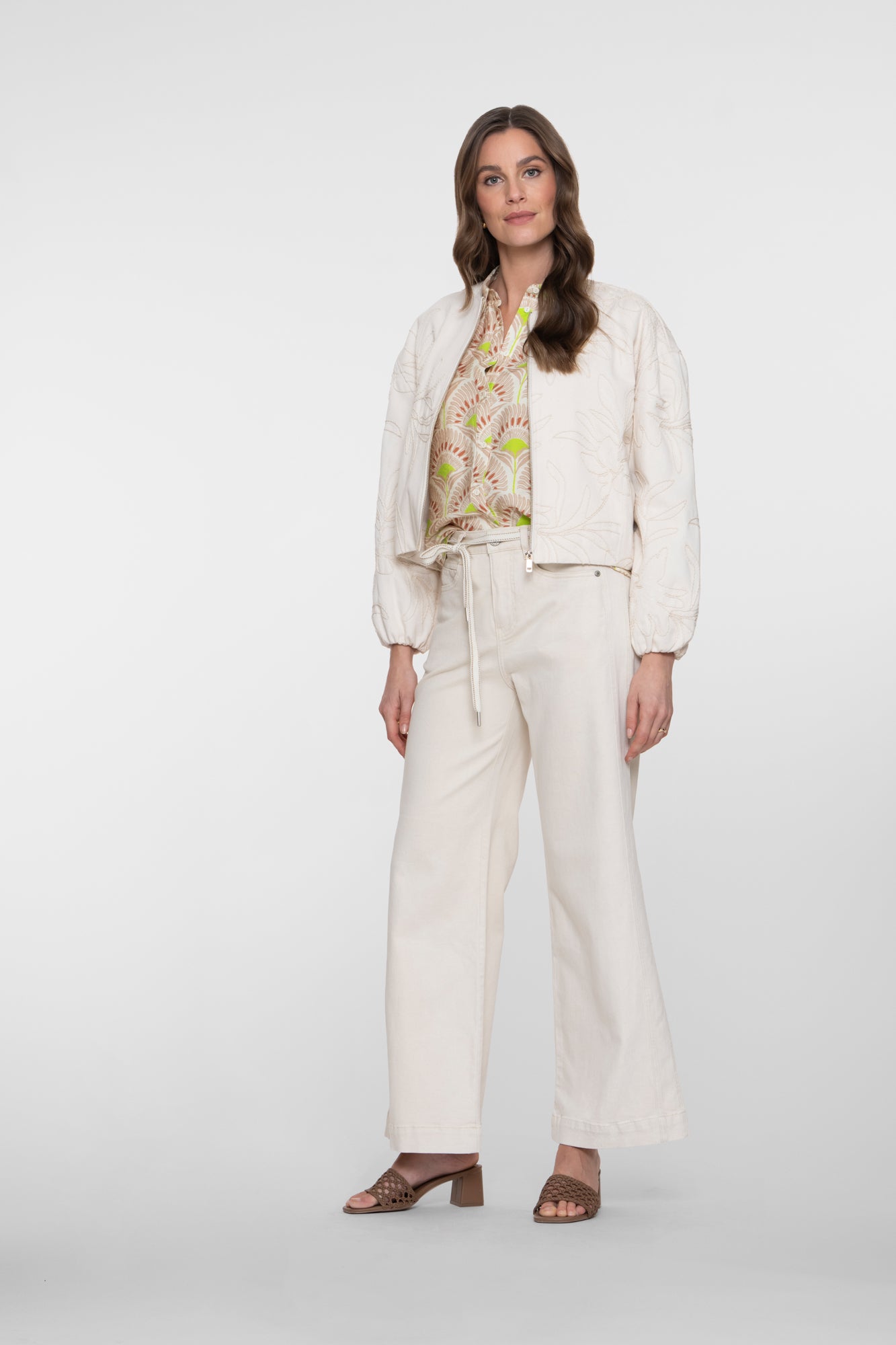 Bomberjacke mit Stickereien