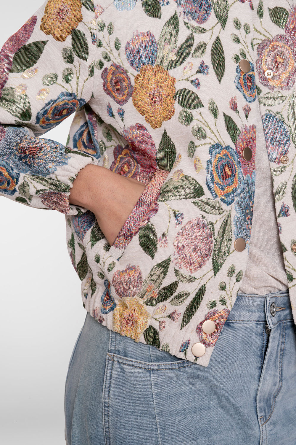 Geisha Bomberjacke aus Jacquard mit Blumenmuster und kurzem Fall