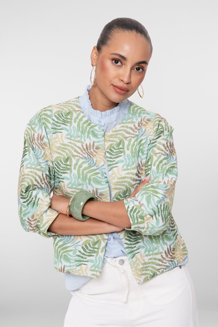 Geisha Bomberjacke mit Palmenblätter-Print und moderner Ausstrahlung